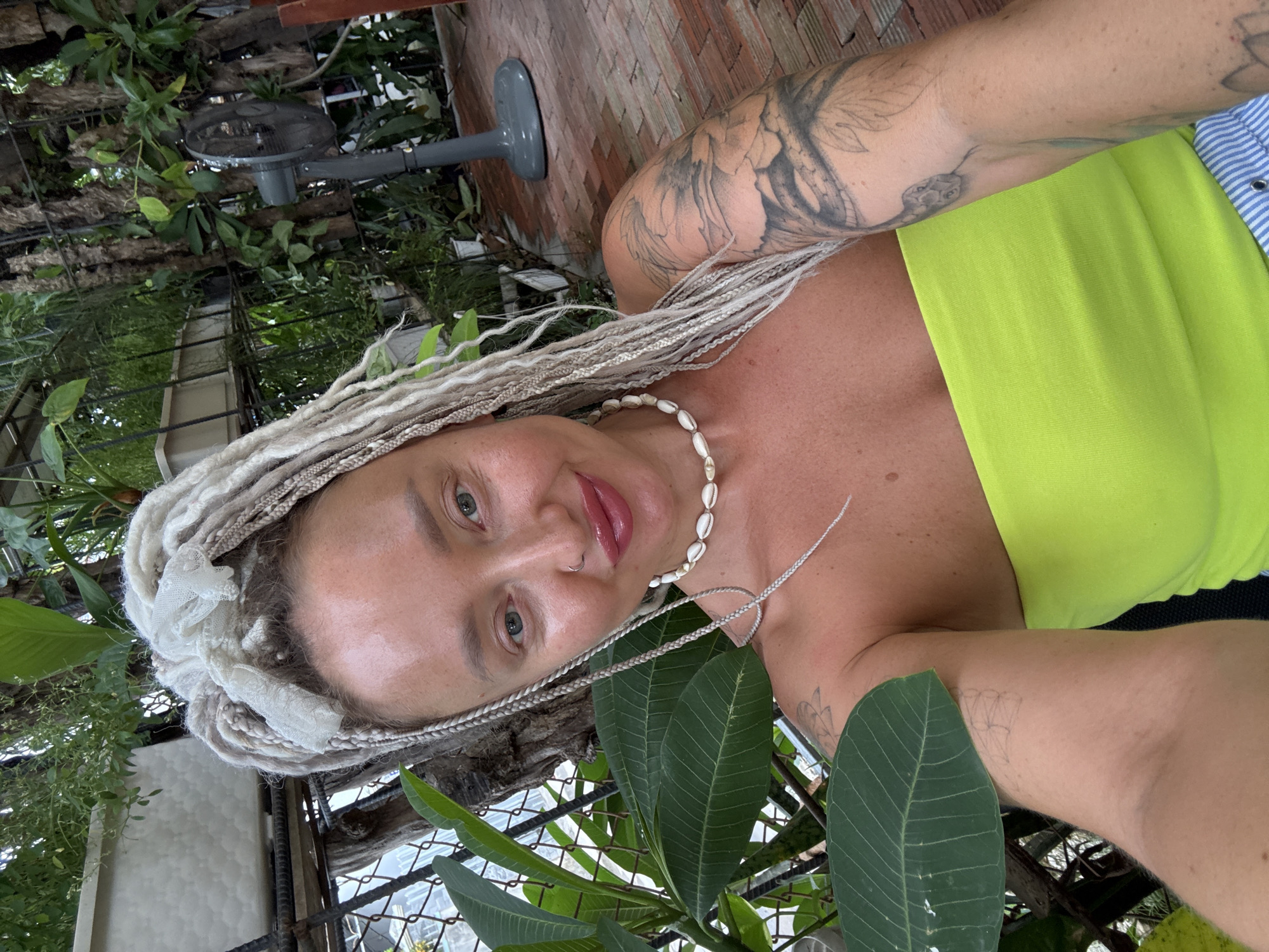 Selfie session in Nha Trang, coastal vibes and striped fits