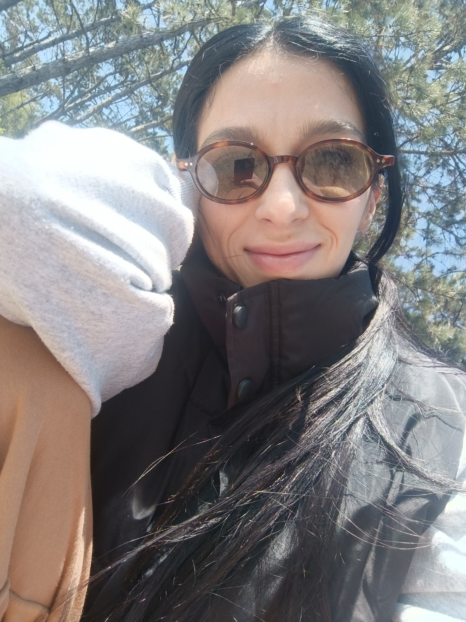 Outdoor scenes documented during 5-minute span on sunny April day