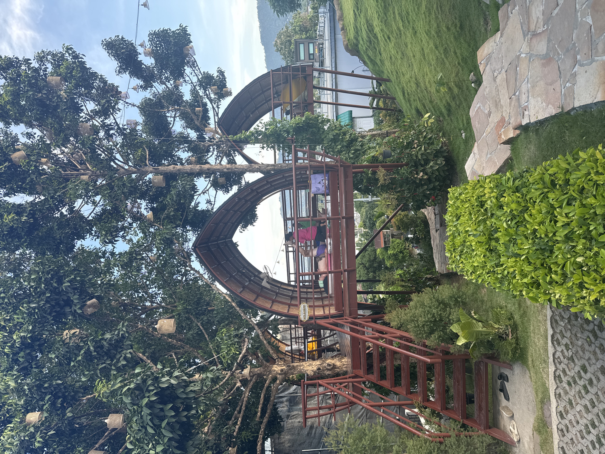 Hilltop bar and hangout with sweeping views over Ko Samui