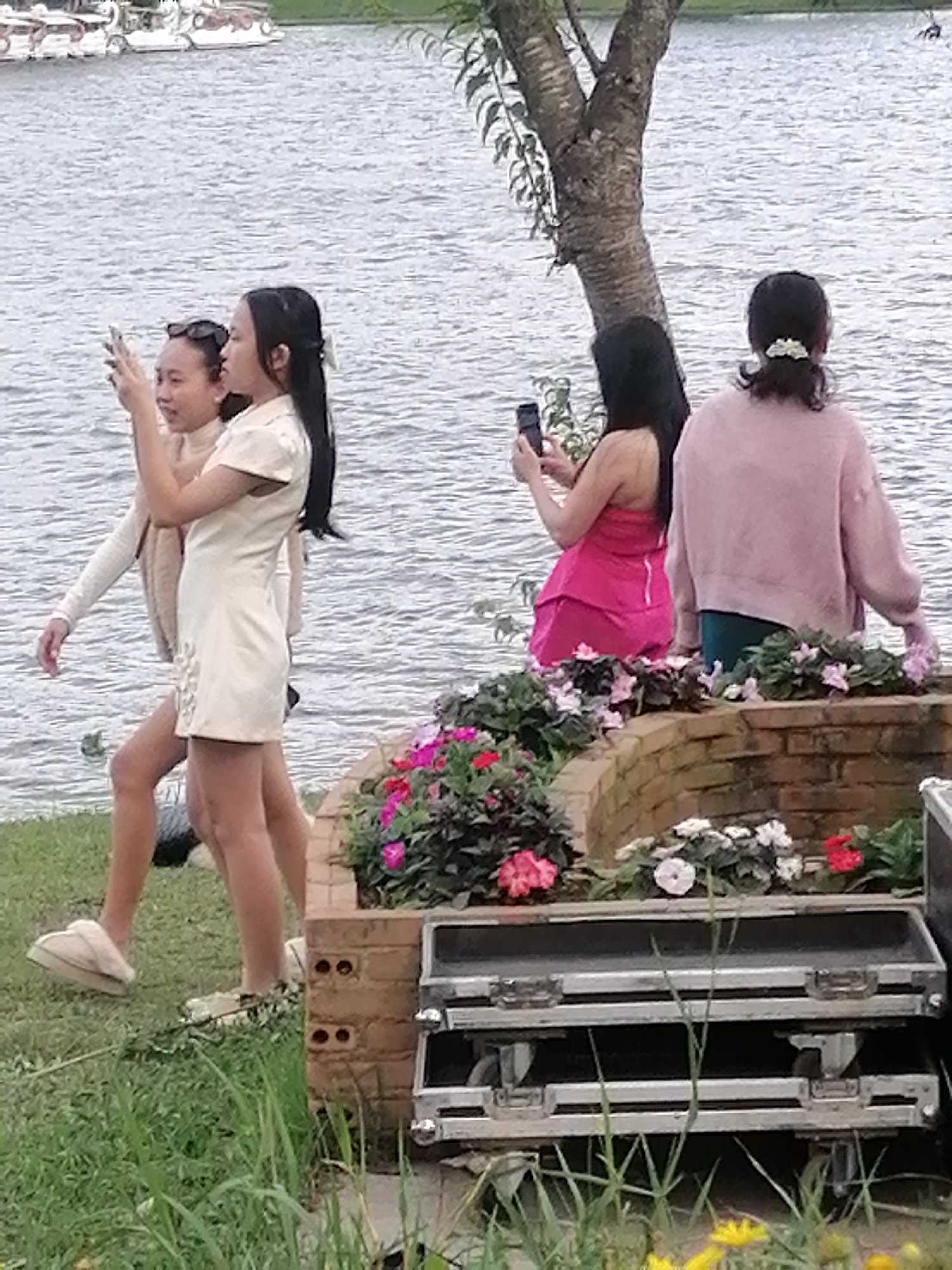 Morning life along Xuan Huong Lake, Da Lat