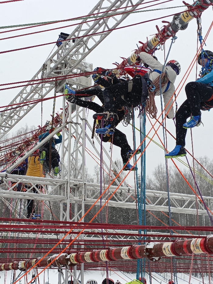 Winter obstacle course event held across Russian locations