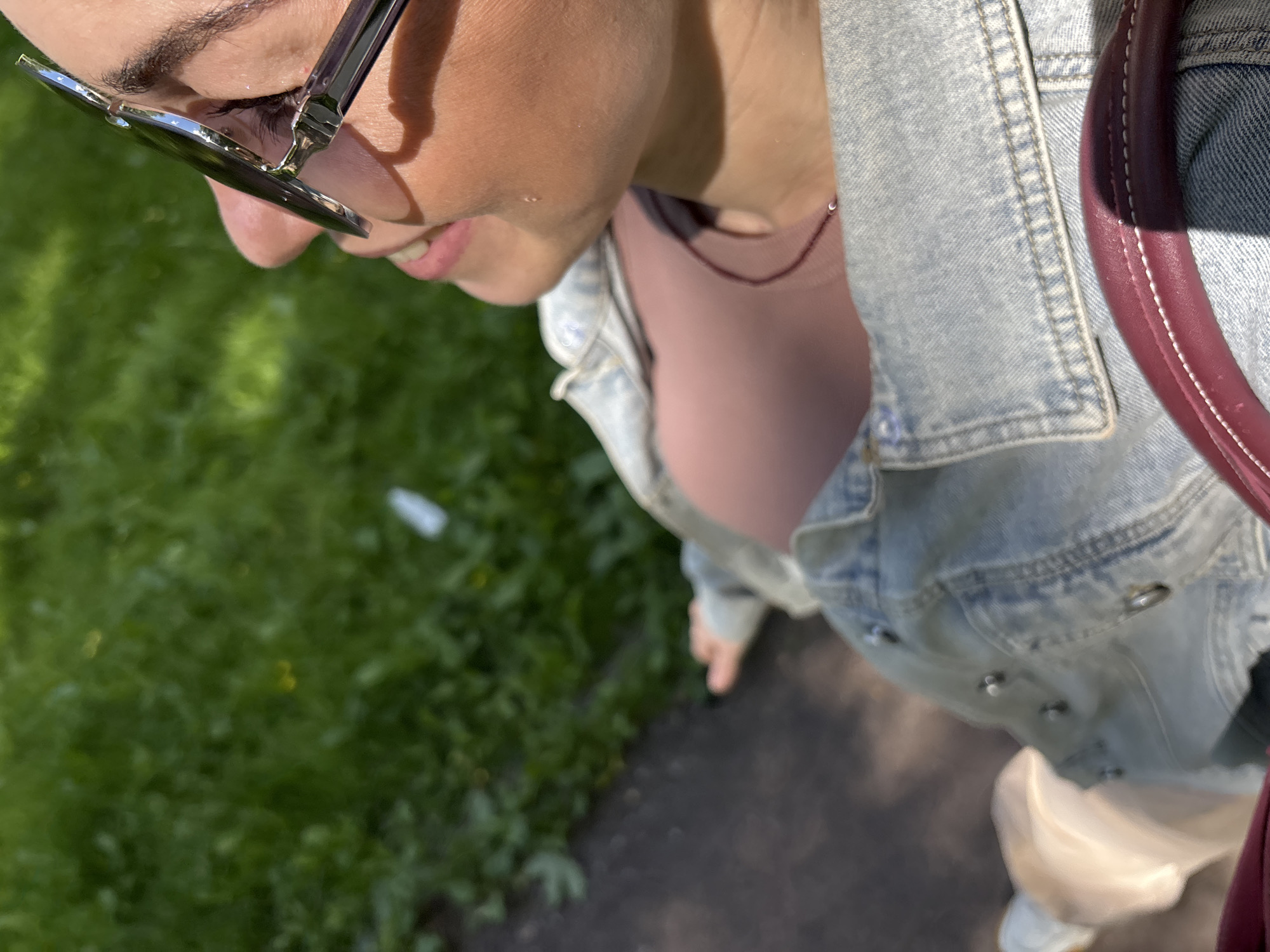Sunny afternoon selfie session at a Saint Petersburg park
