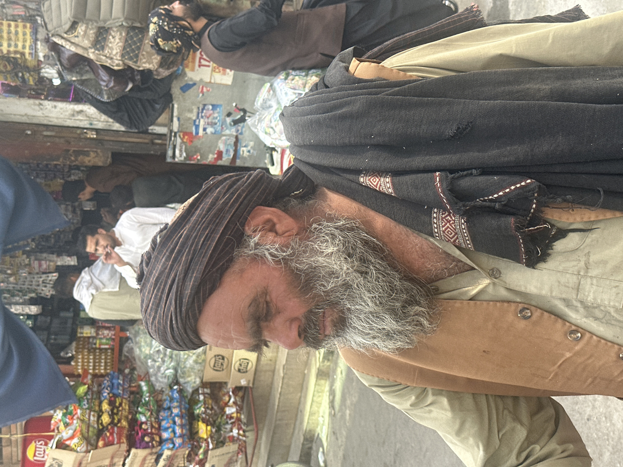 Press conference held at Quetta Press Club amid bustling street activity