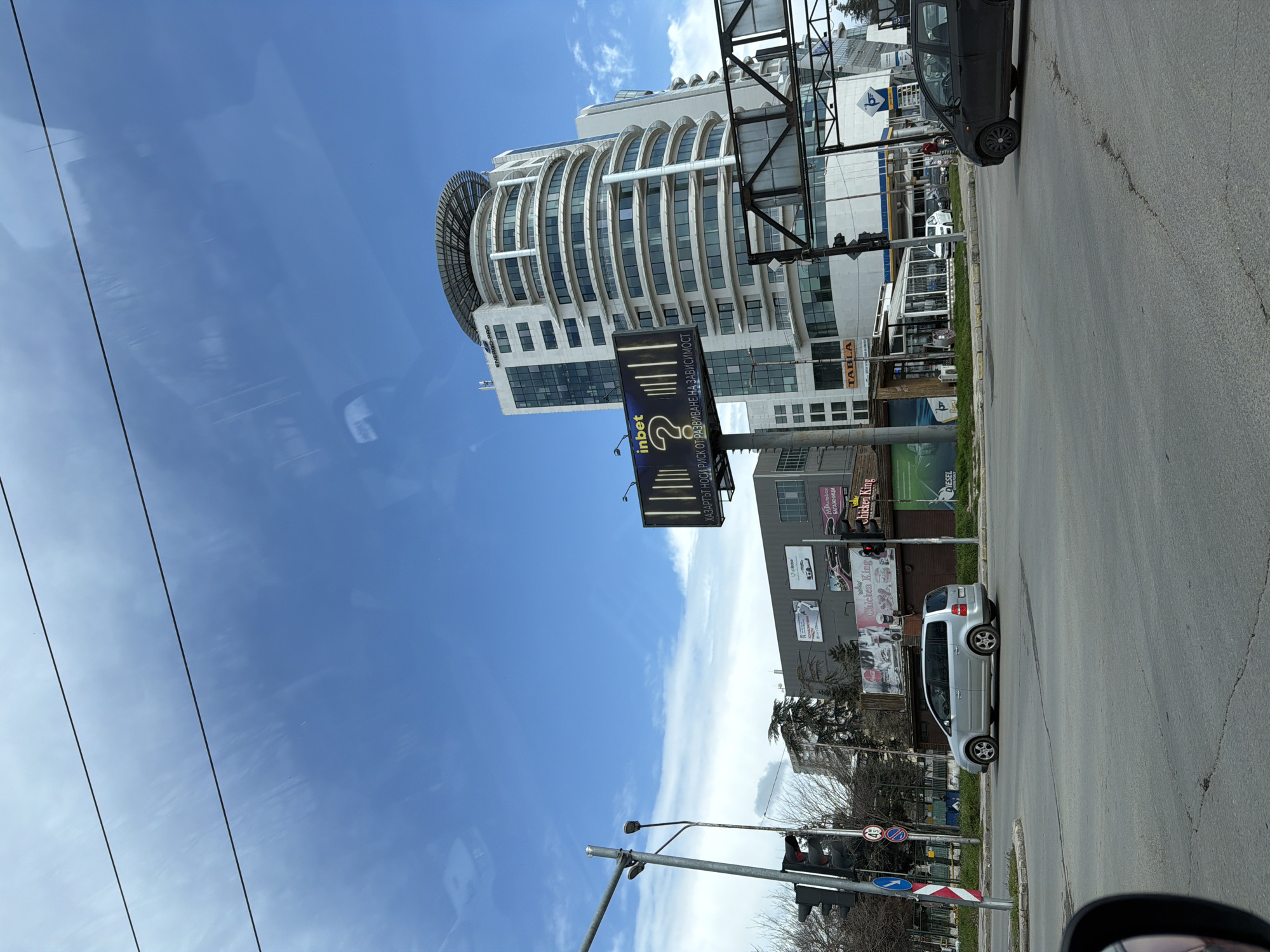 Morning scenes documented across Varna streets and shopping areas