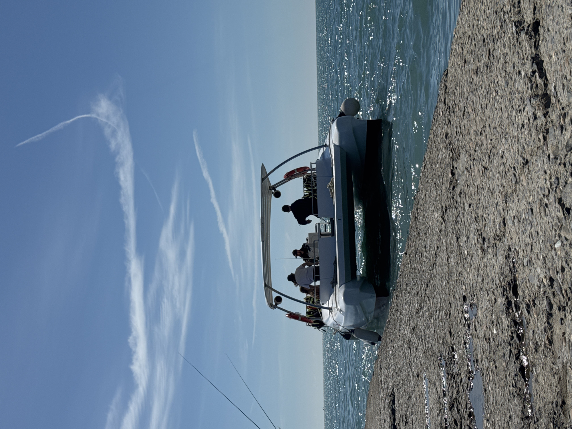 Families enjoy sunny Saturday morning at Sochi beaches and parks