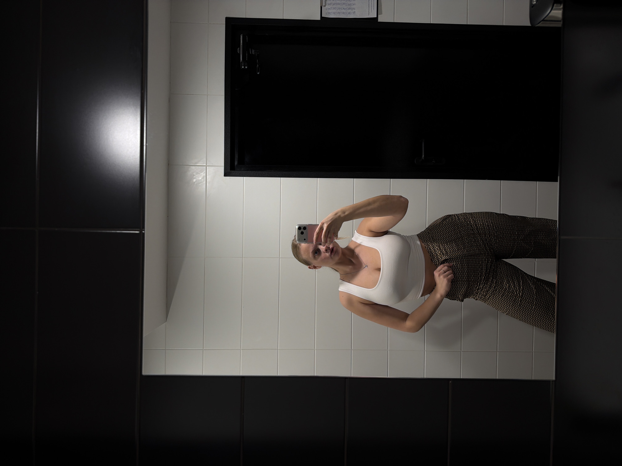 Woman documents daily moments through selfies in Izhevsk