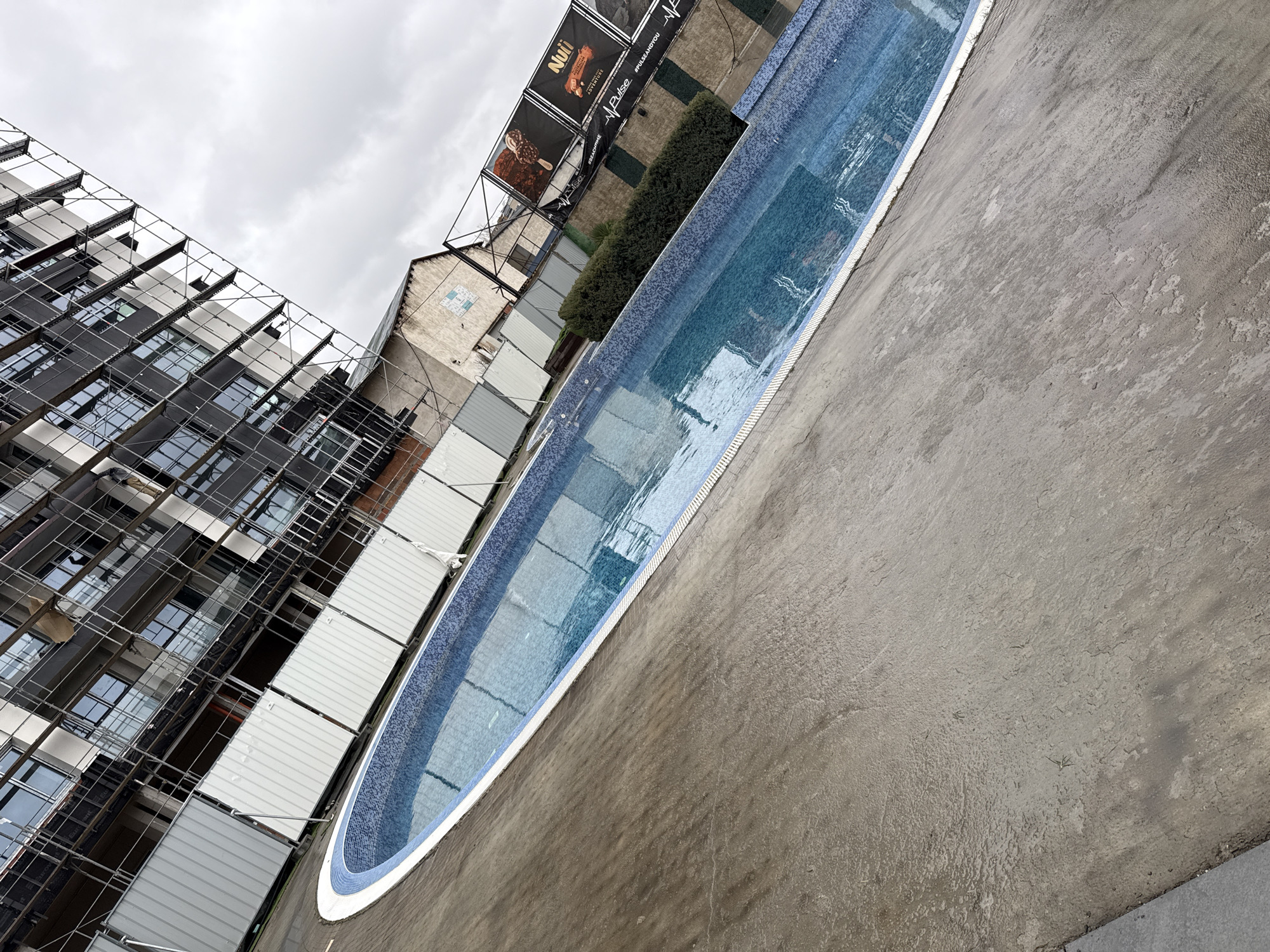 Swimming pool spotted near construction site in Sofia