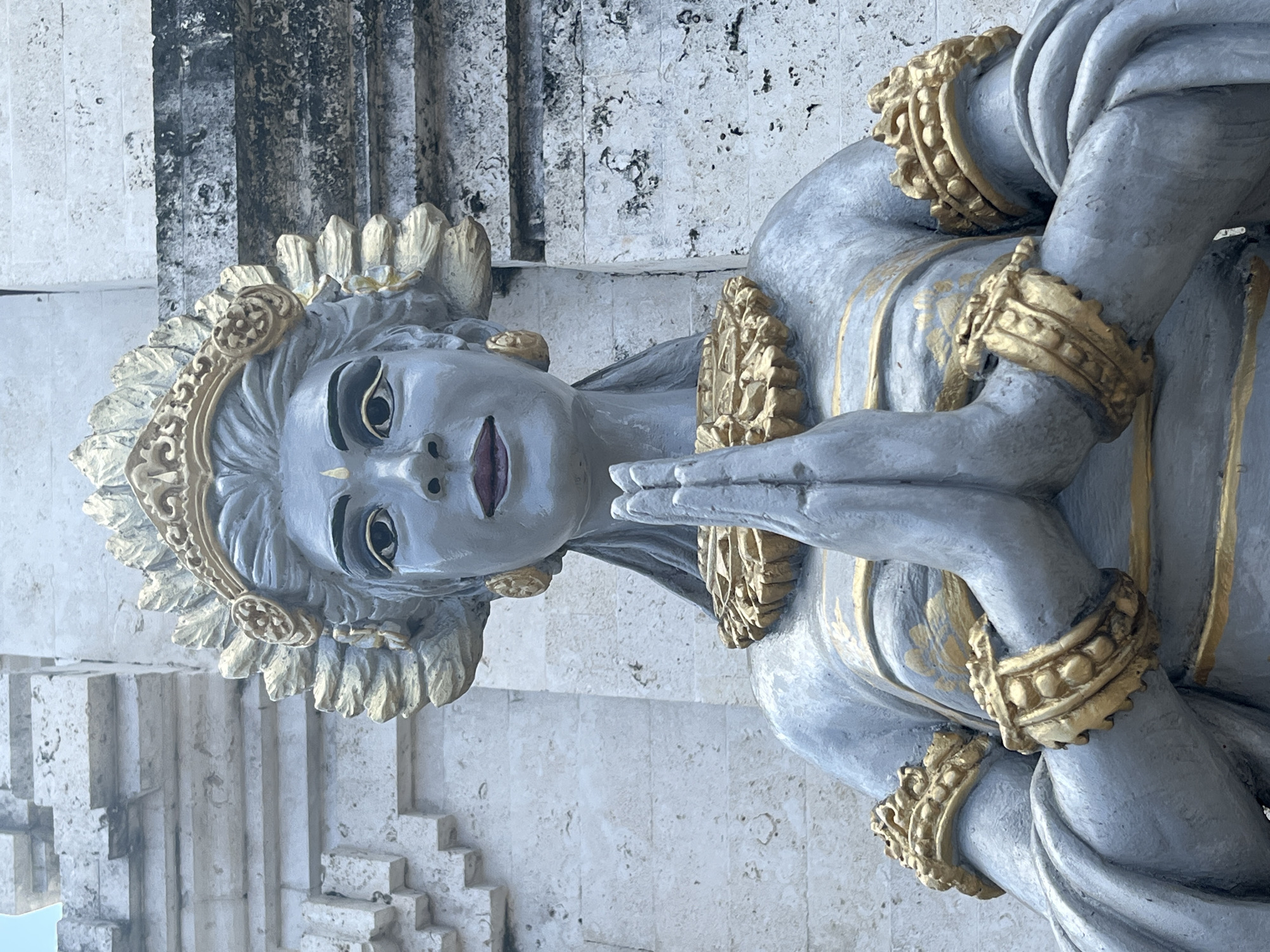Traditional Balinese temple statues documented in Kuta Selatan