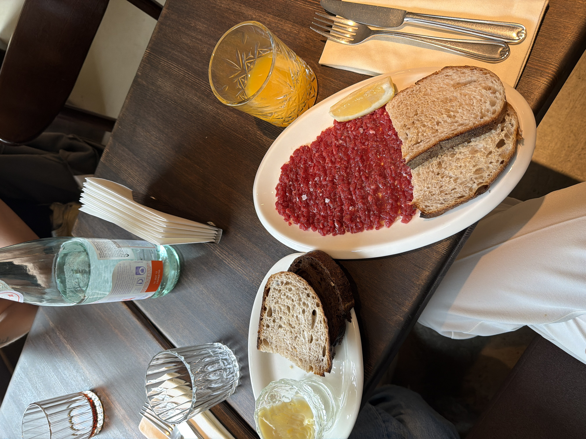 Moscow diner enjoys steak tartare lunch at local restaurant
