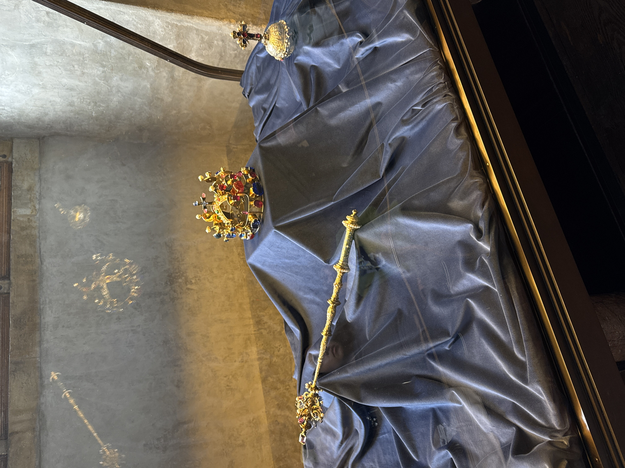 Cathedral and royal regalia exhibition documented by visitor