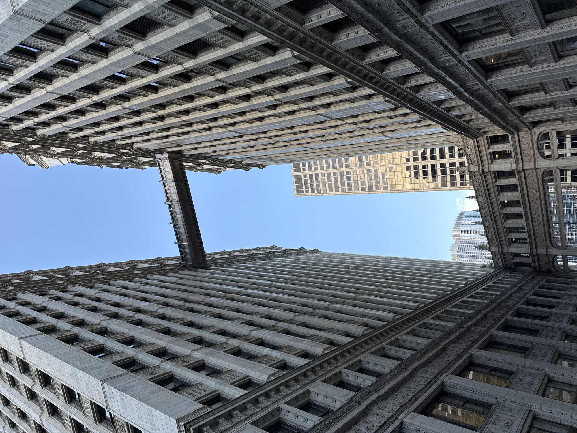 Evening architectural tour documented across downtown Chicago's iconic skyline