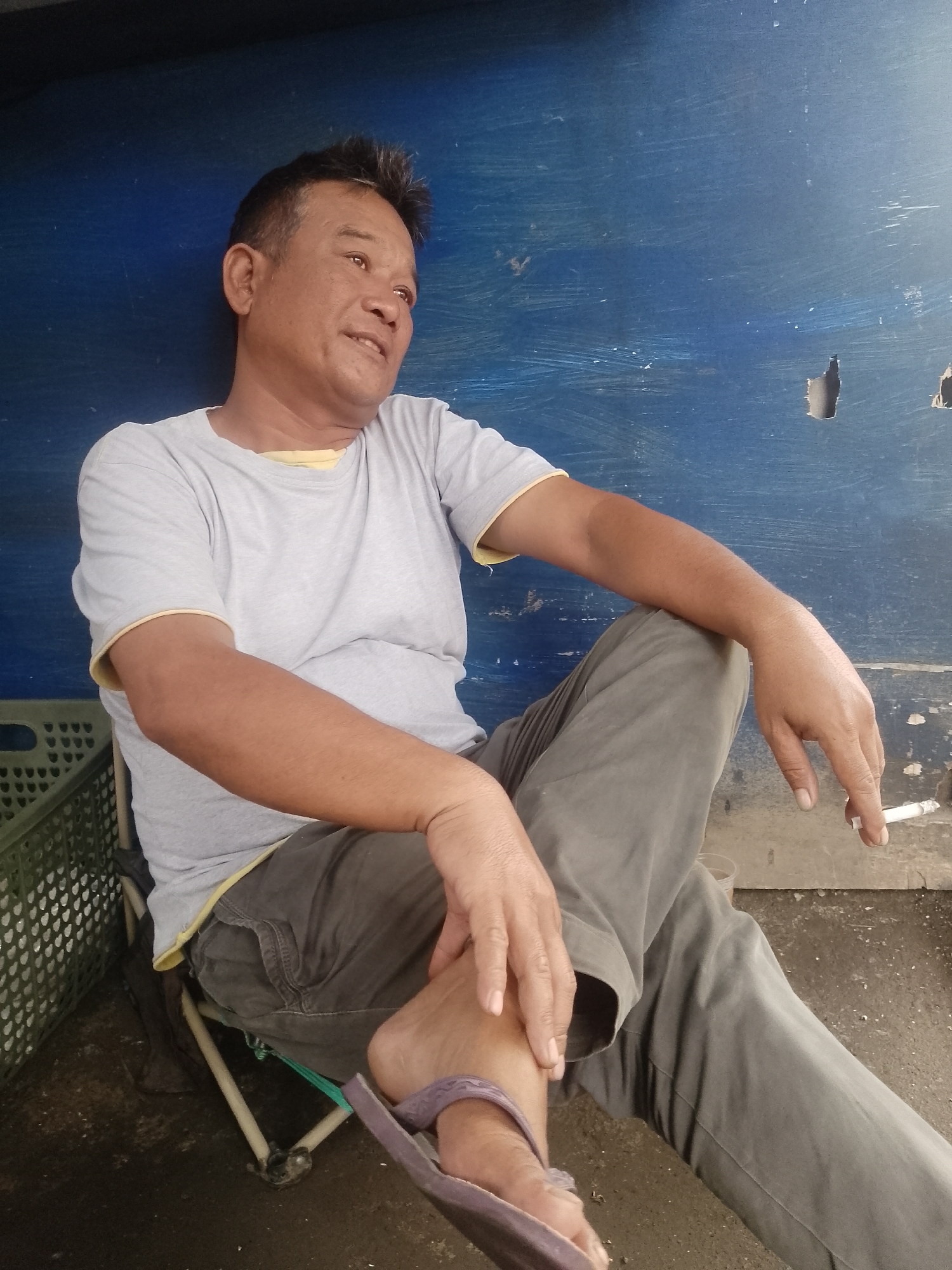 Everyday street life at a Cikalongkulon market, August 2026