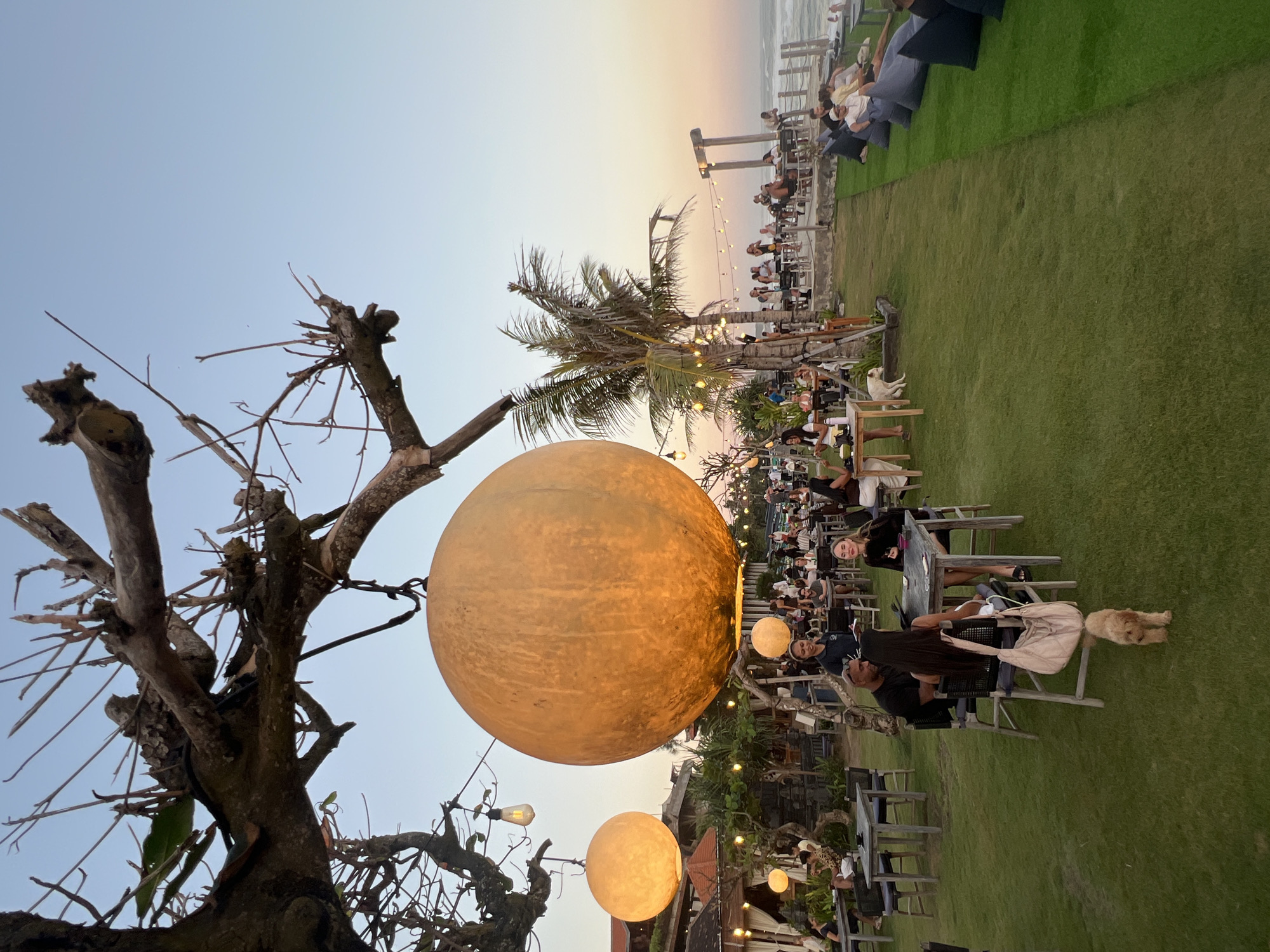 Coastal sunset dining and family moments captured in Mengwi
