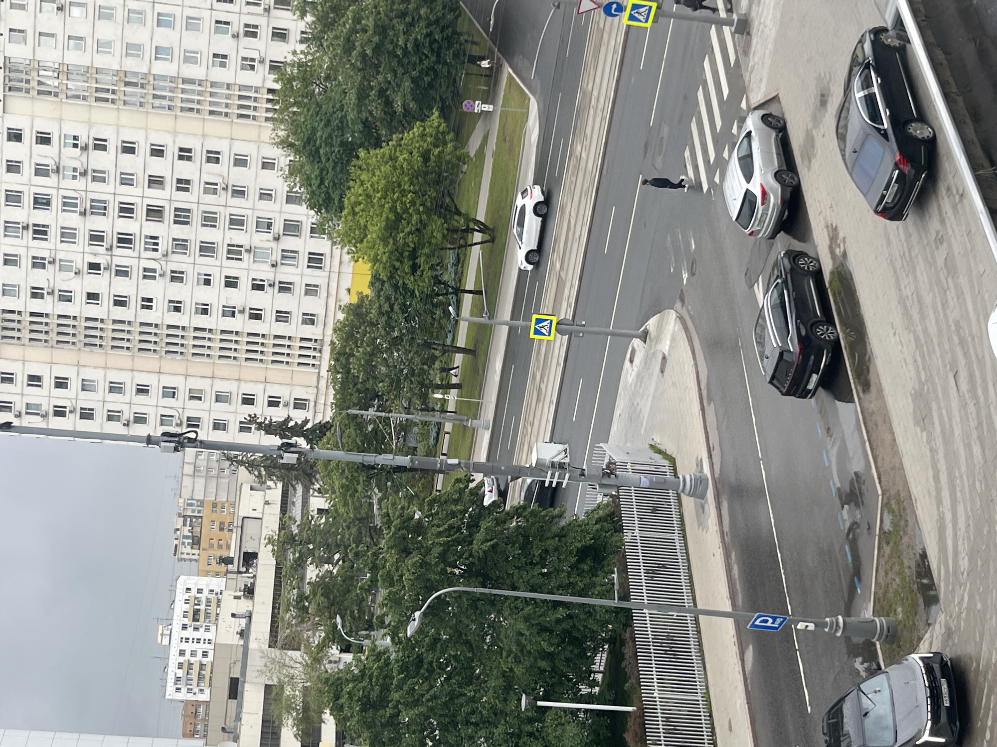 Moscow resident documents routine daily scenes across city
