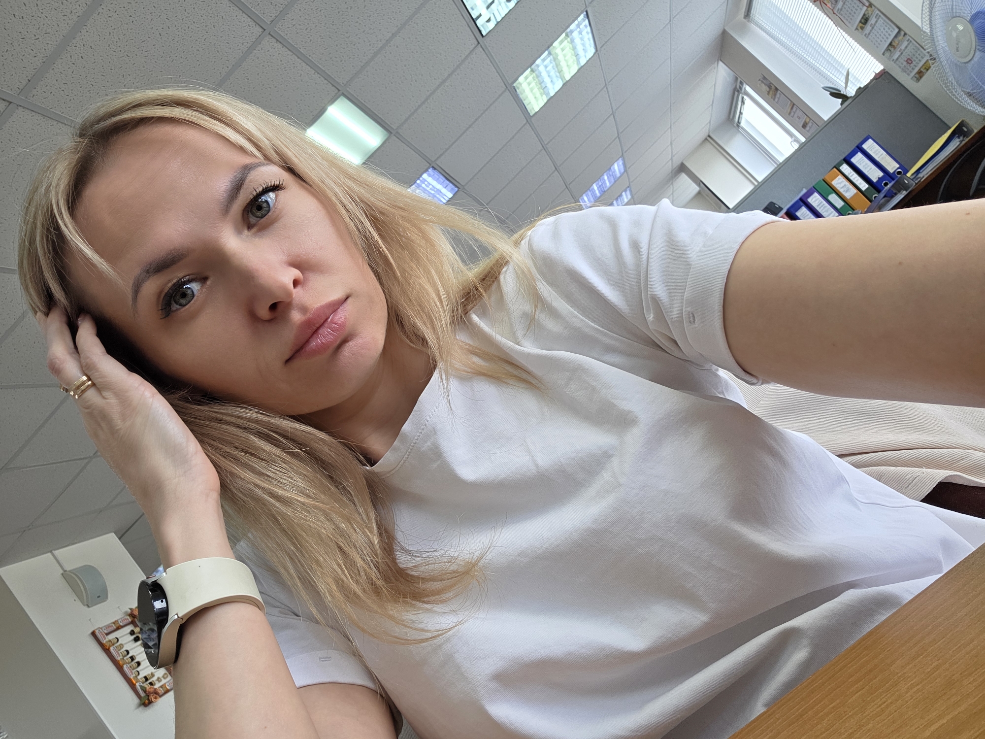 Morning scenes captured in Chaikovsky: office stress, memorial models