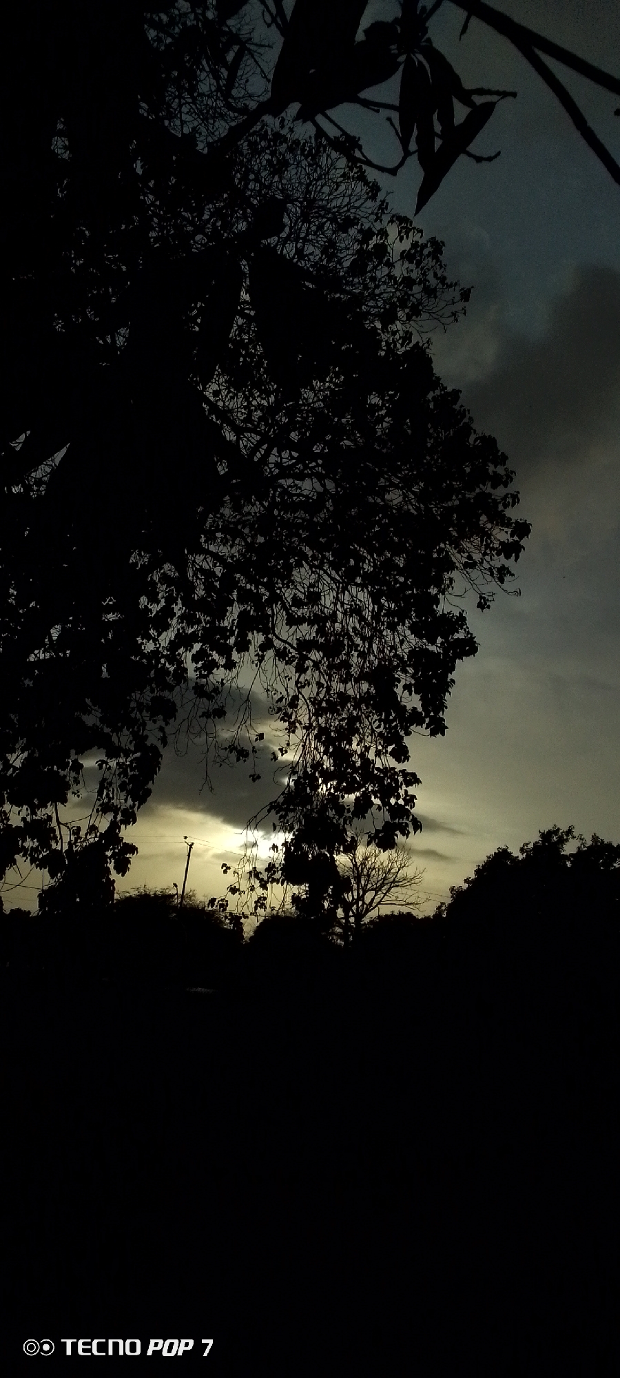 Twilight scenes and domestic moments captured in Altagracia, Venezuela
