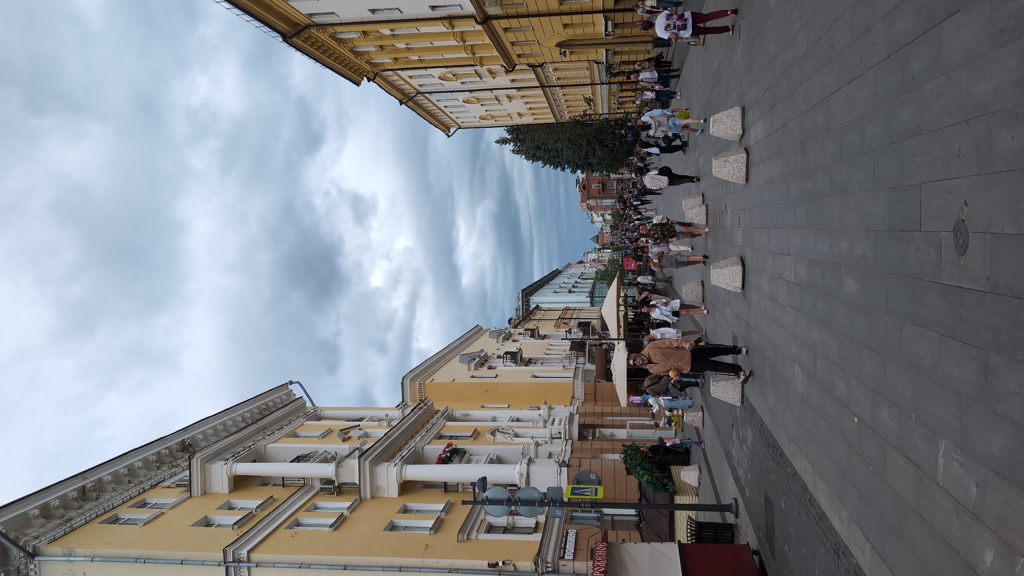 Street scenes from central Nizhny Novgorod on a grey June day