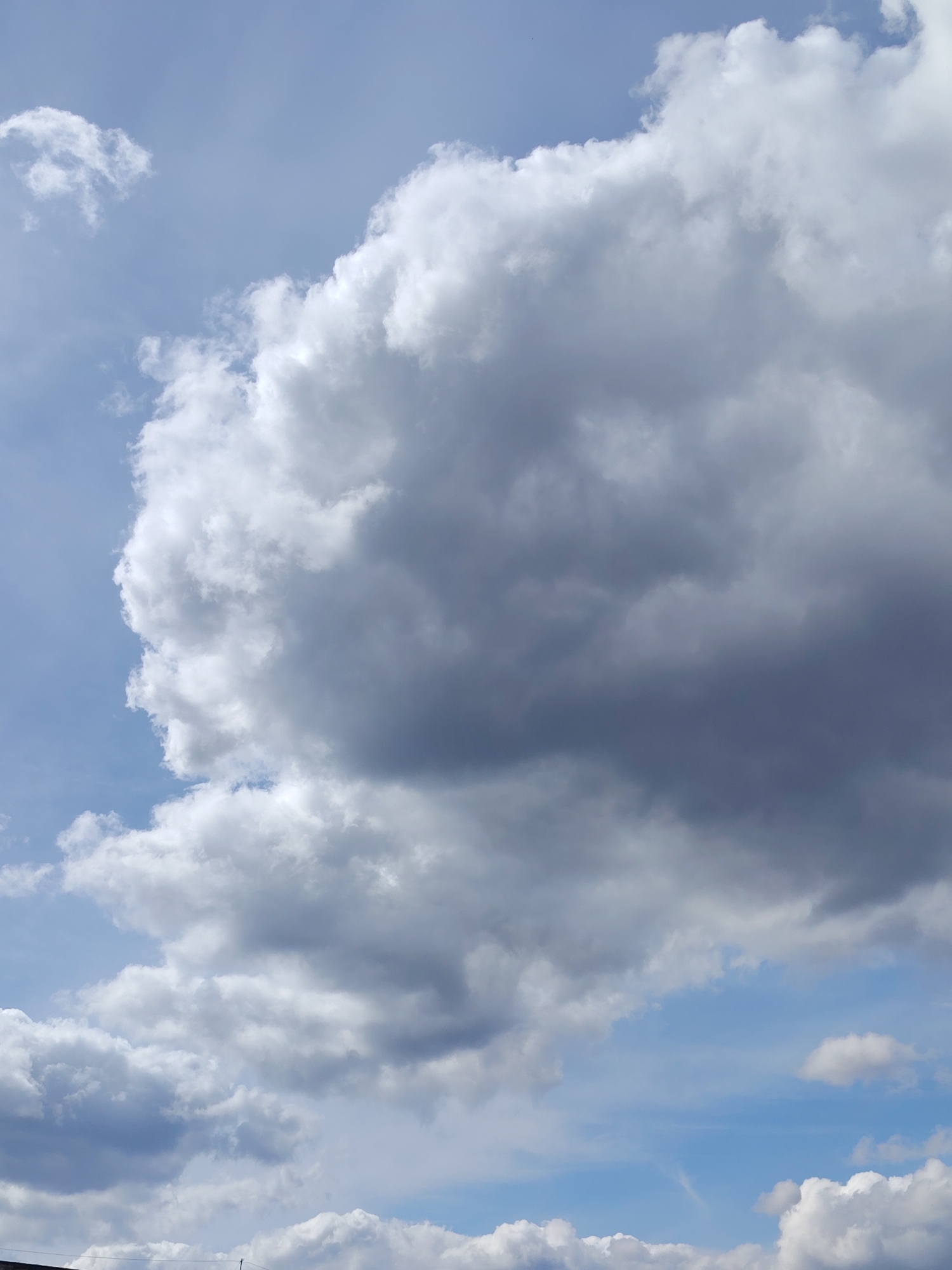 Morning life documented in Noviy: clouds, portraits, factory work