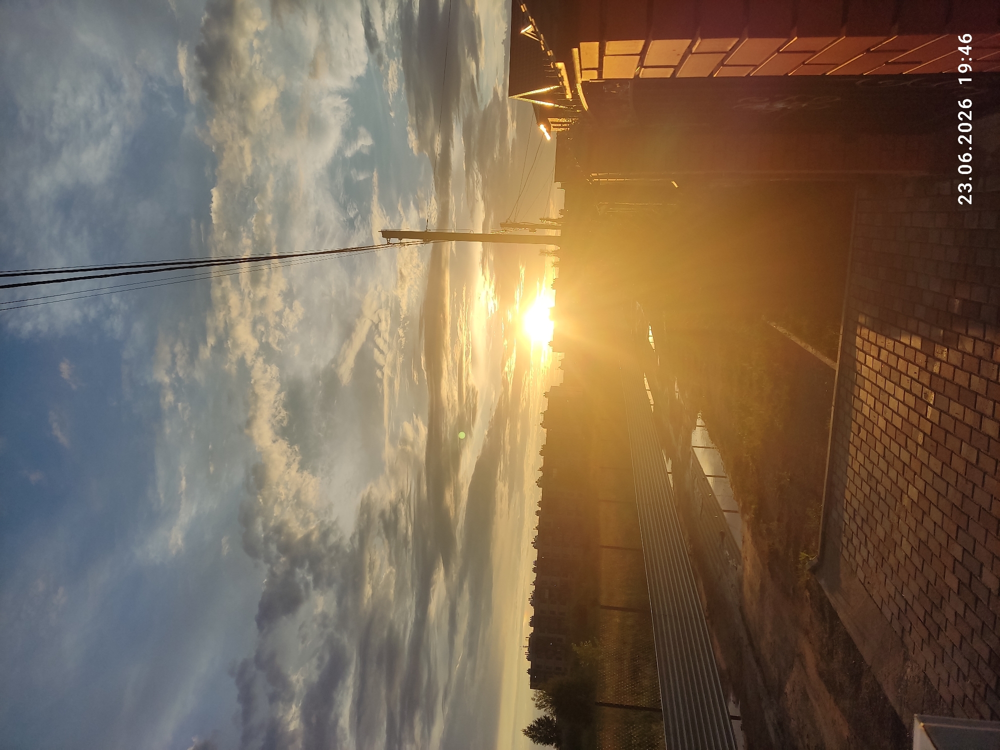 Sunset, sky, and interiors in Kuyuki, Russia