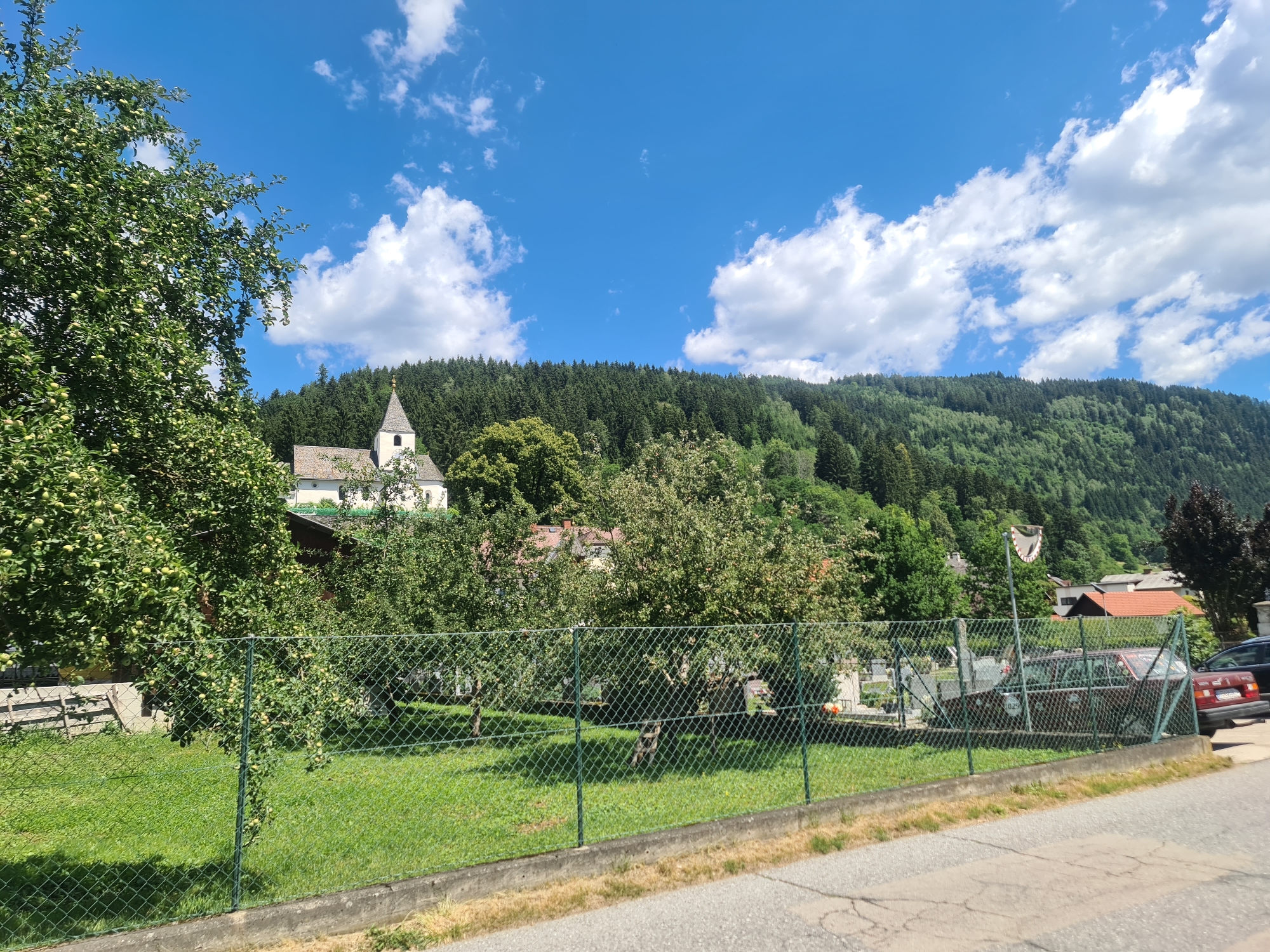Street-level views of Feldkirchen in Kärnten on a clear summer morning