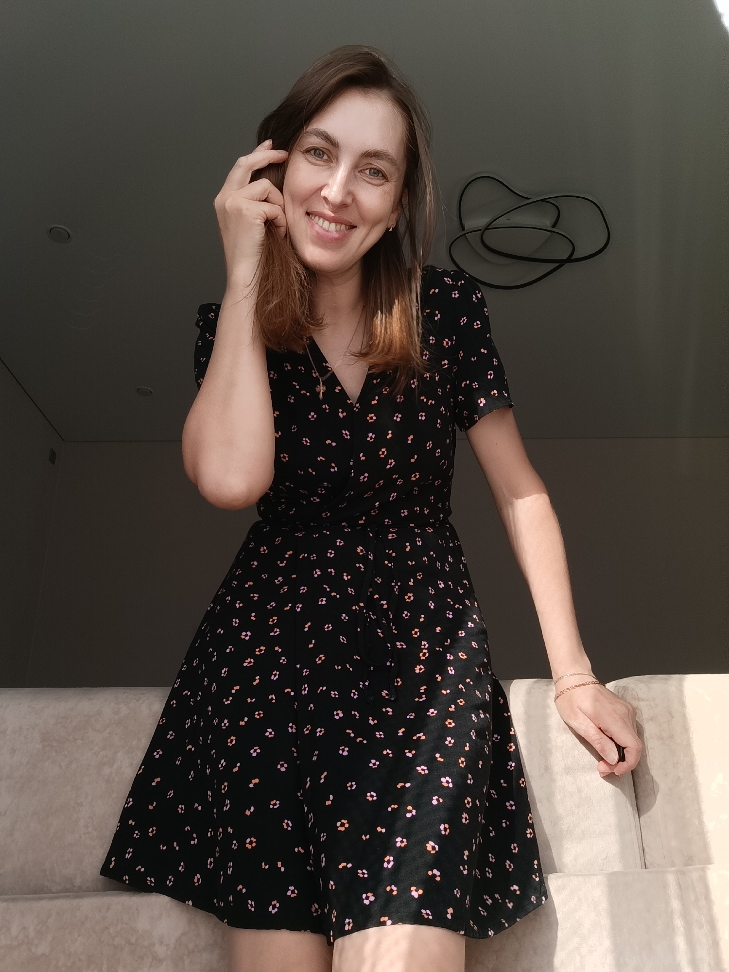 Domestic life moments captured in Chaikovsky homes during afternoon