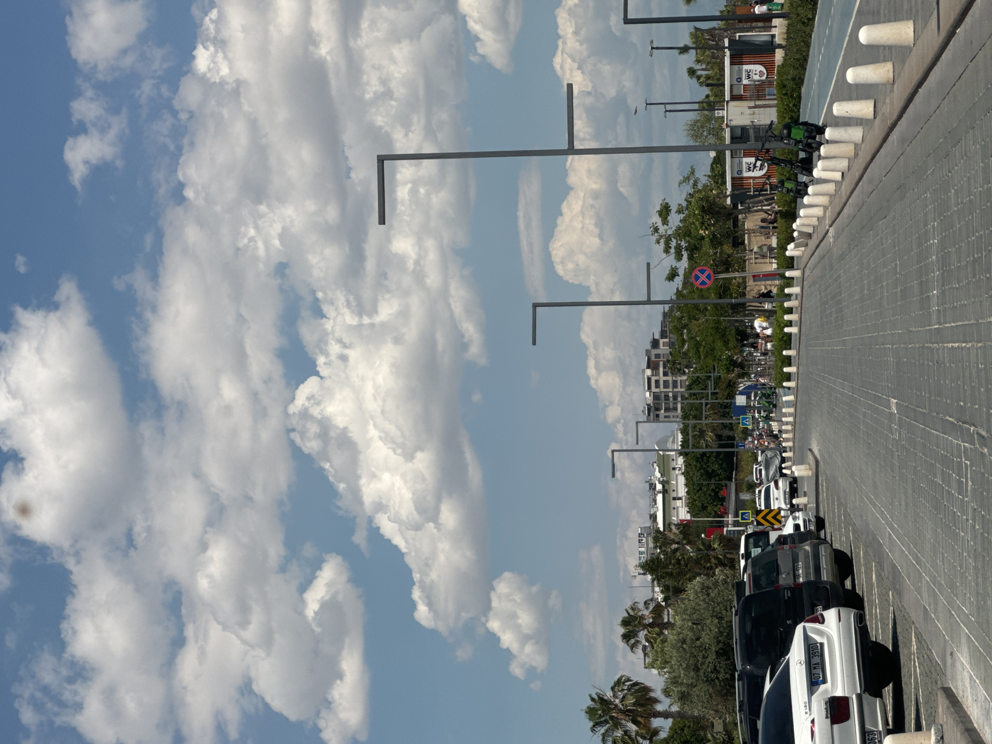Coastal scenes documented in Konyaaltı, Turkey tourist district
