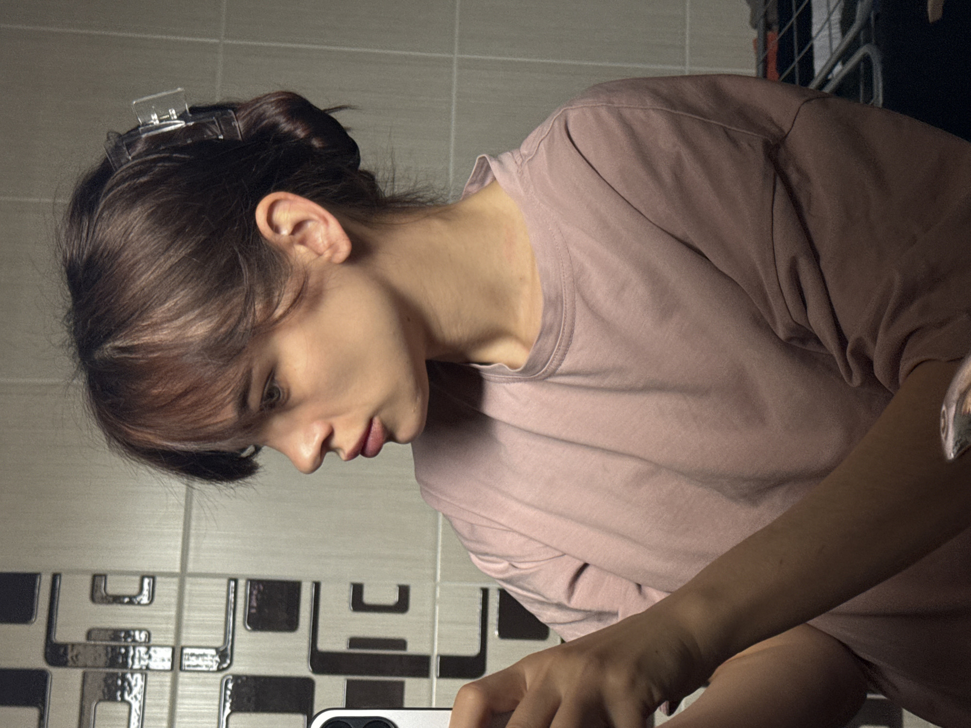 Woman documents morning routine in Rostov-on-Don apartment
