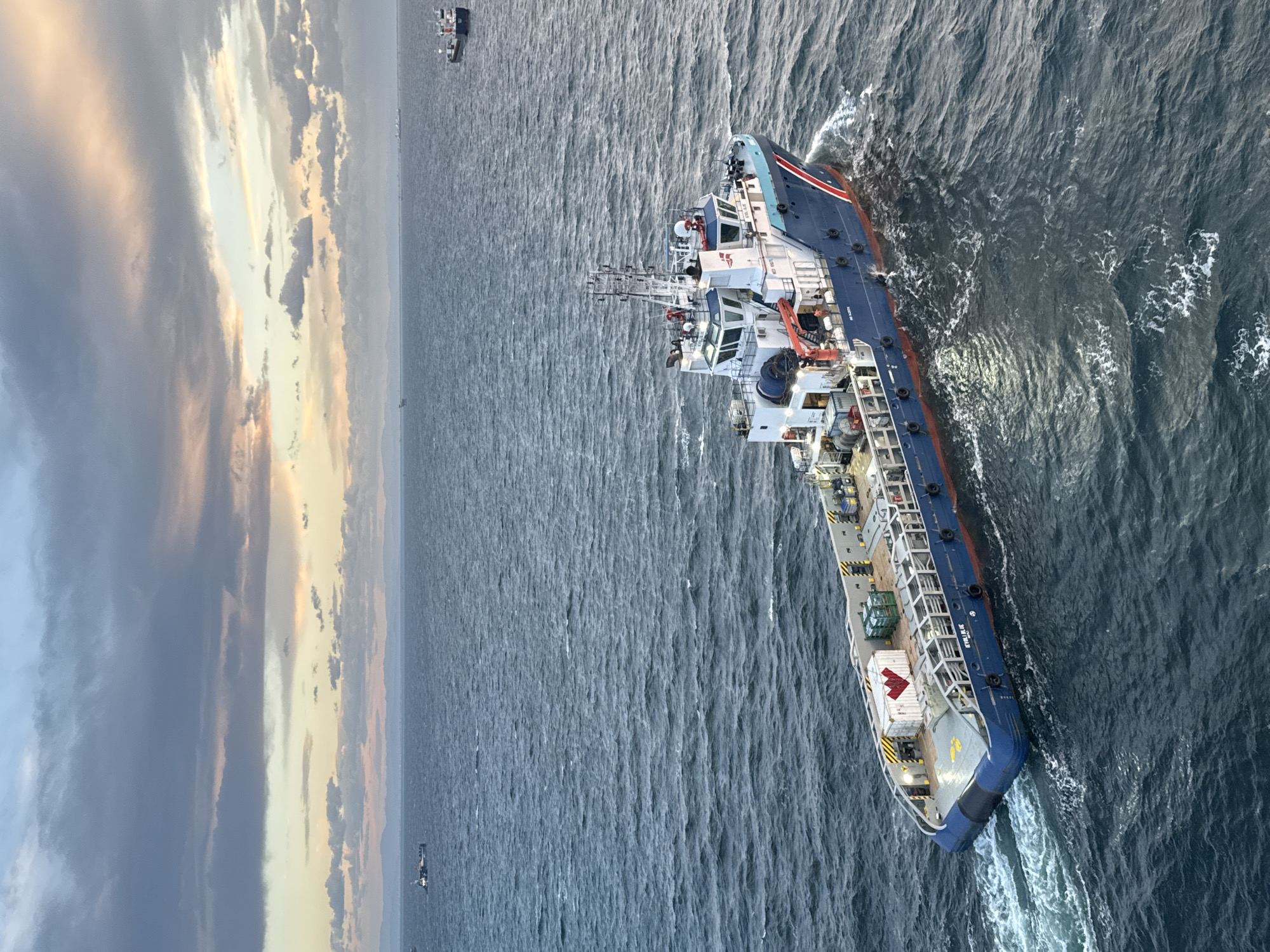 Supply vessels operate in choppy Italian waters
