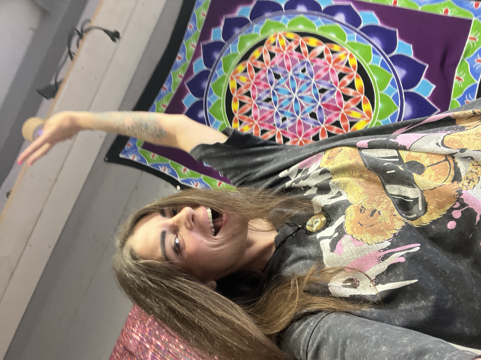 Indoor selfie in Kostomuksha, casual and smiling