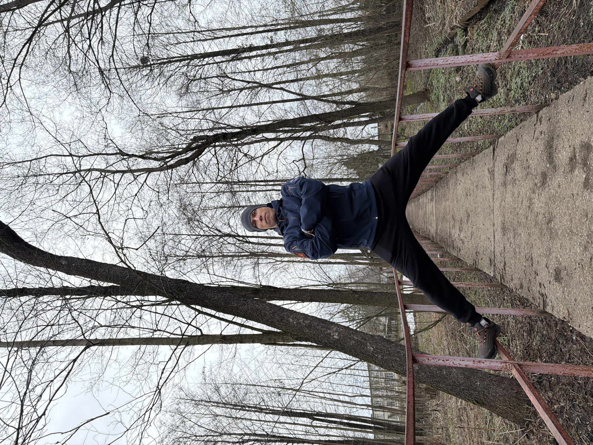 Casual moments captured in Chaikovsky park area
