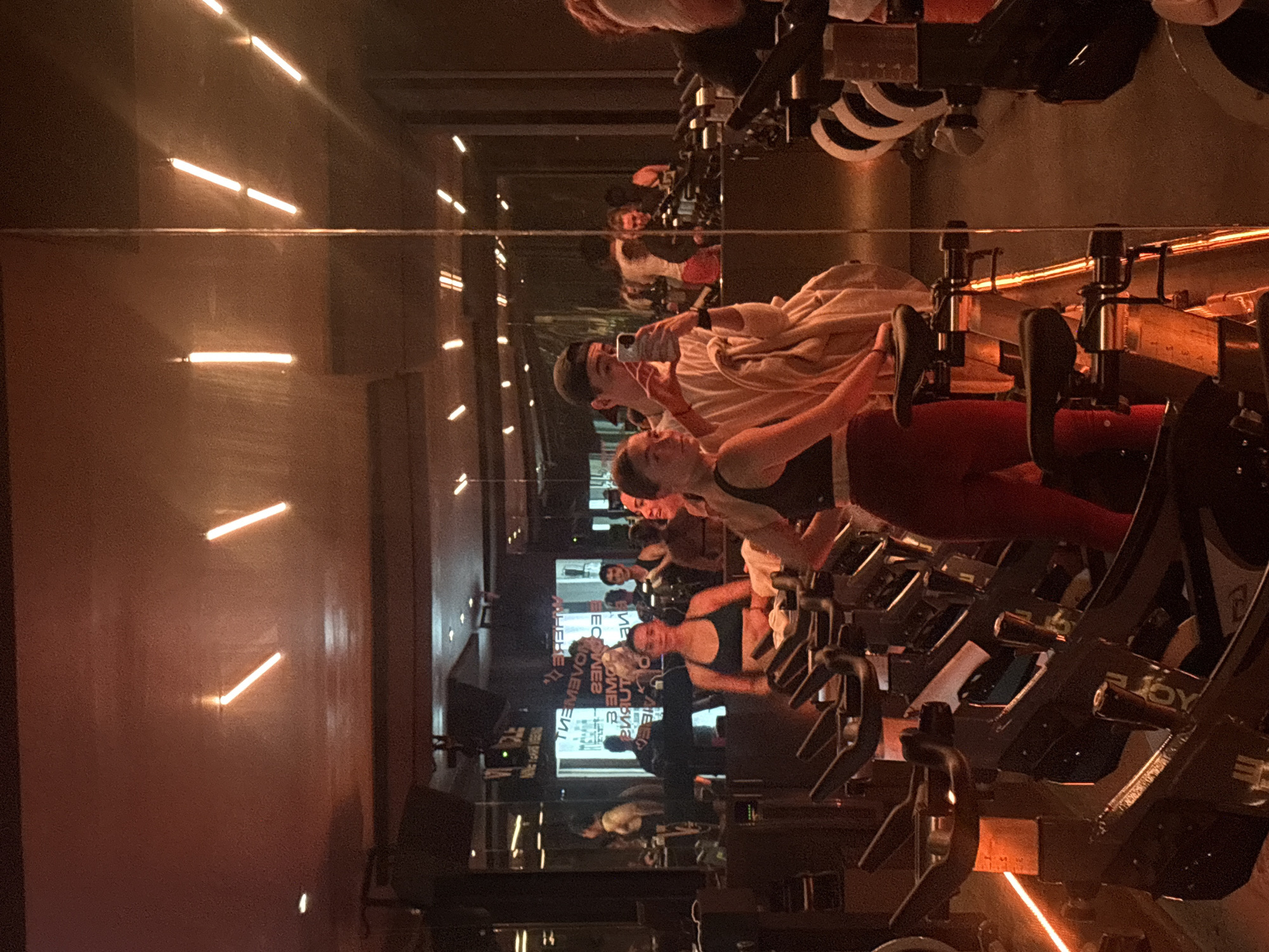 Late-night fitness and wellness activities documented in Mexican town