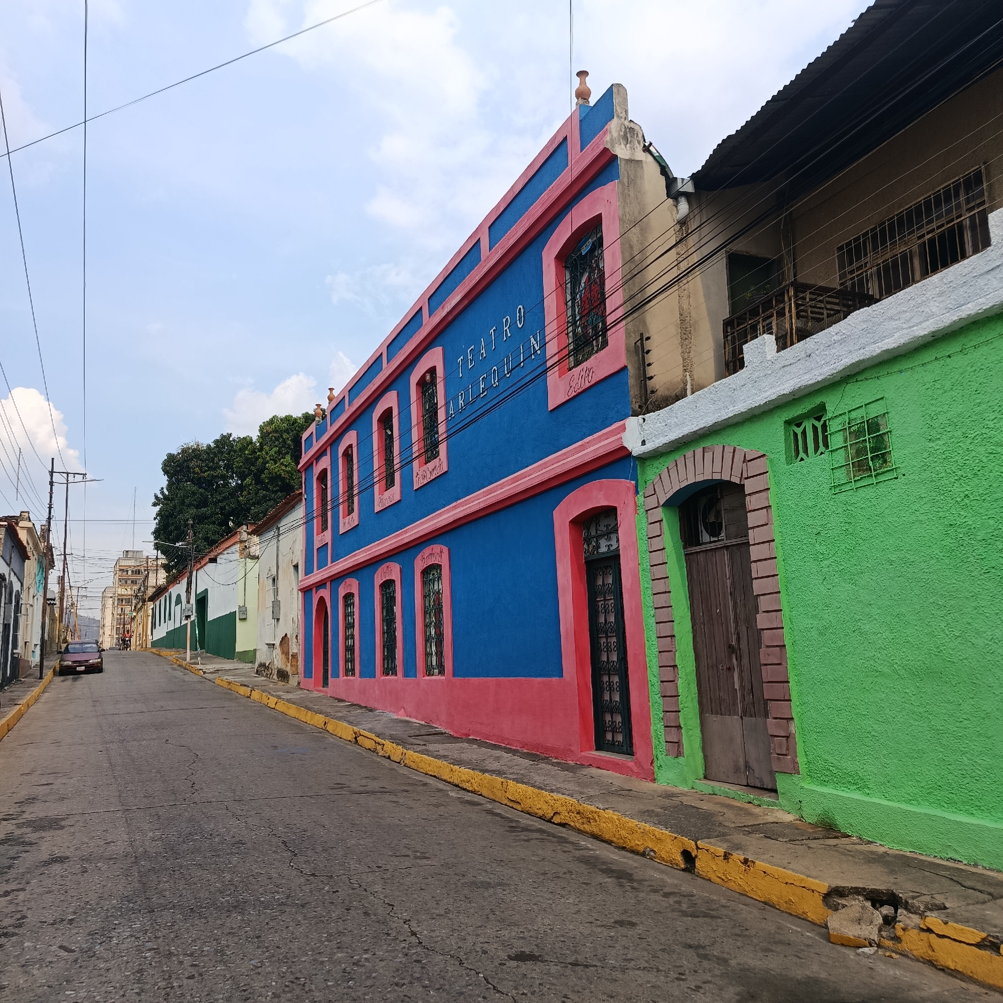 Evening street life documented across Valencia, Venezuela neighborhoods