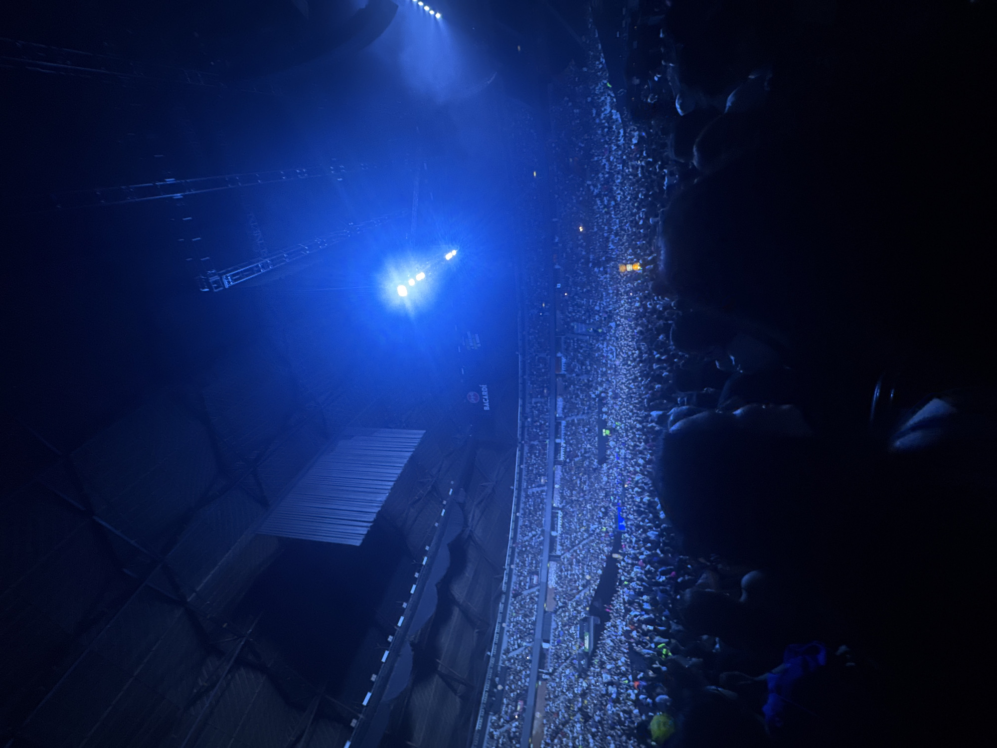 Major indoor concert draws packed crowds in Mexico City