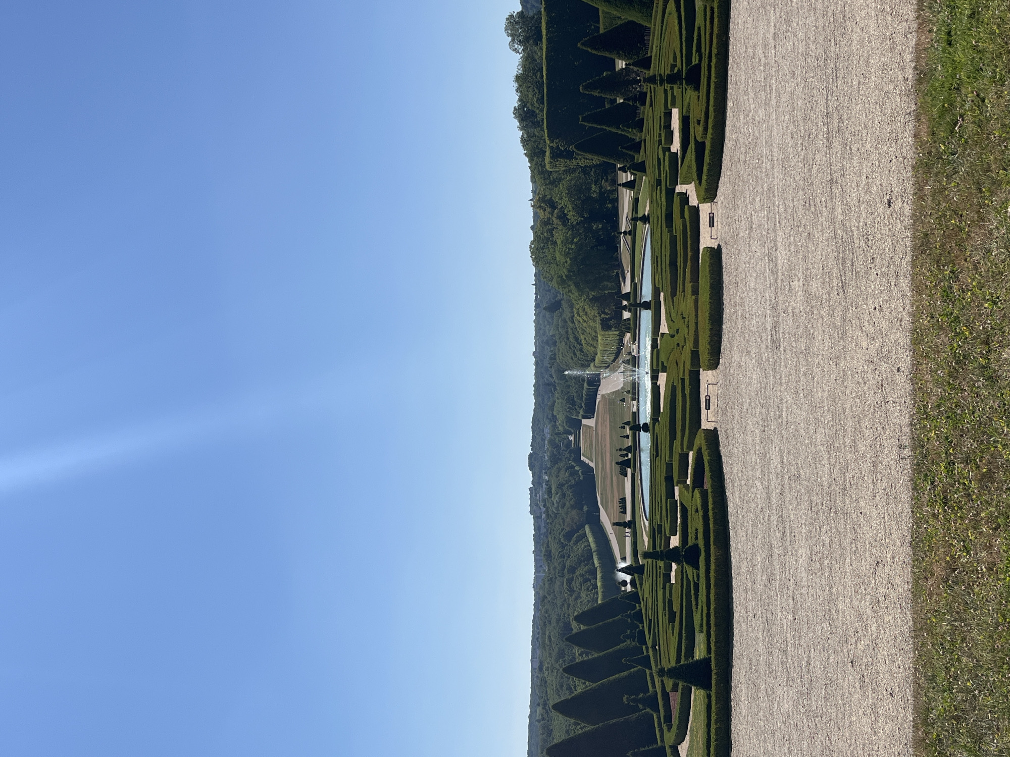 Château de Sceaux: formal gardens, ornate architecture, and a wedding