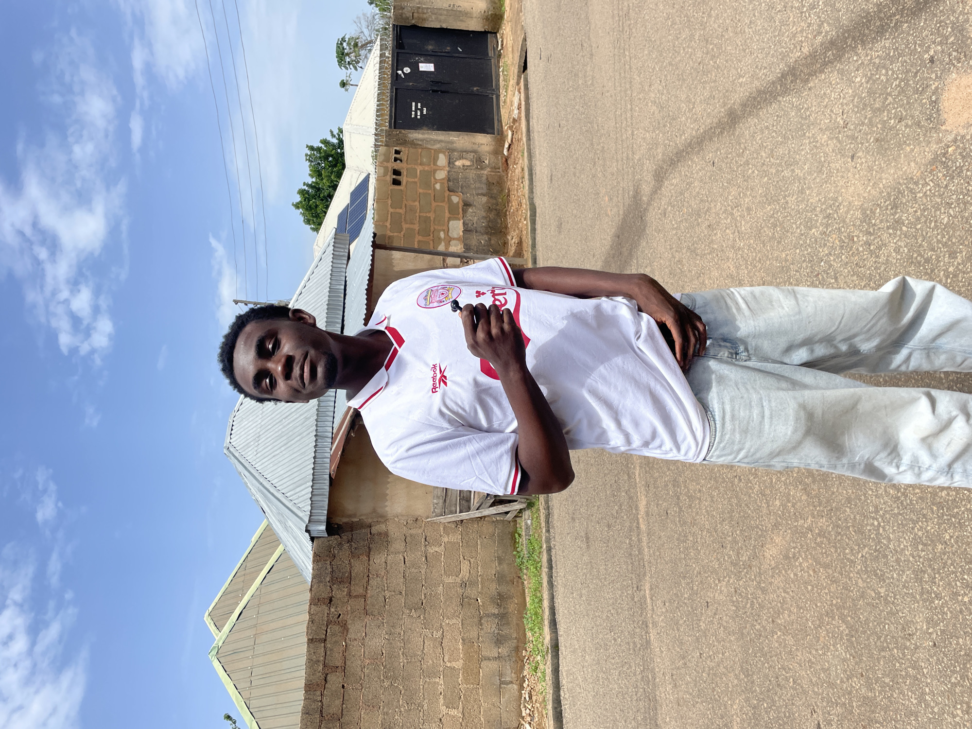 Afternoon in Jos: streams, rooftop birds, and street-level moments
