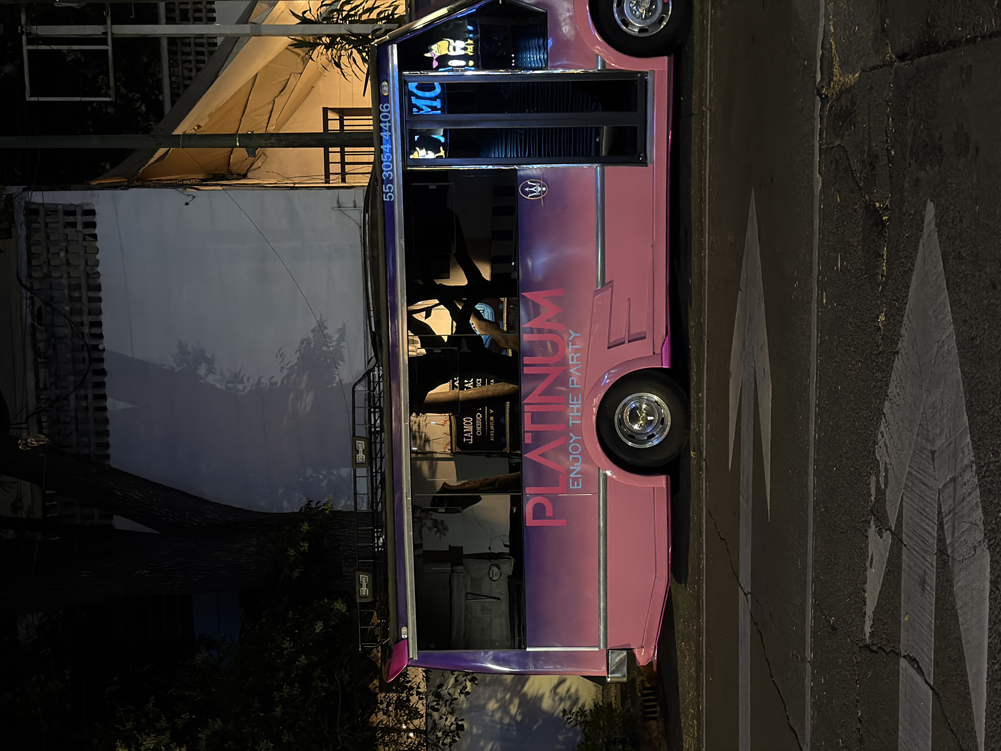 Party bus and Frida Kahlo Museum spotted in Mexico City