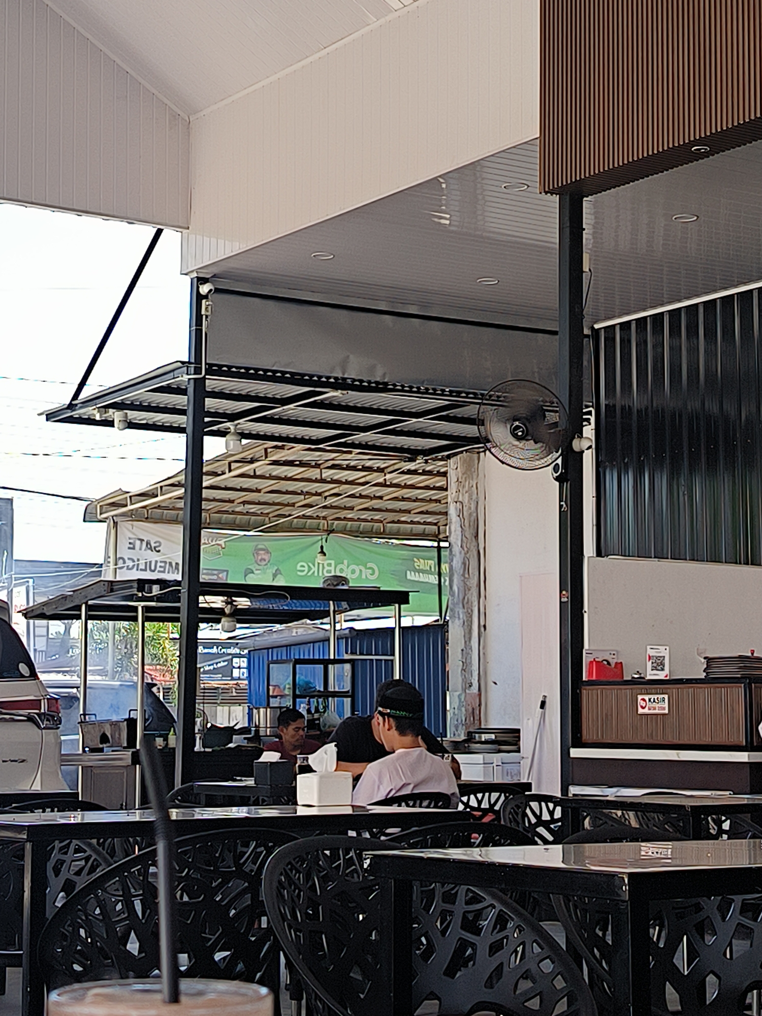 Morning breakfast documented at local restaurant in Lhokseumawe