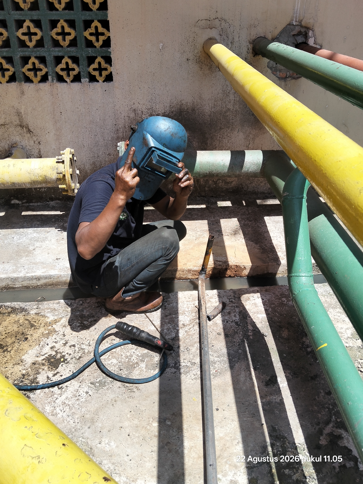 Maintenance and inspection work at an Indonesian industrial facility