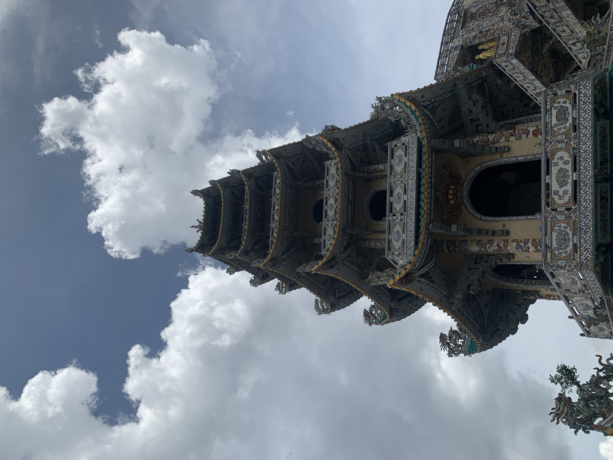 Pagodas, dragon pillars, and Crazy House architecture in Xuân Thành
