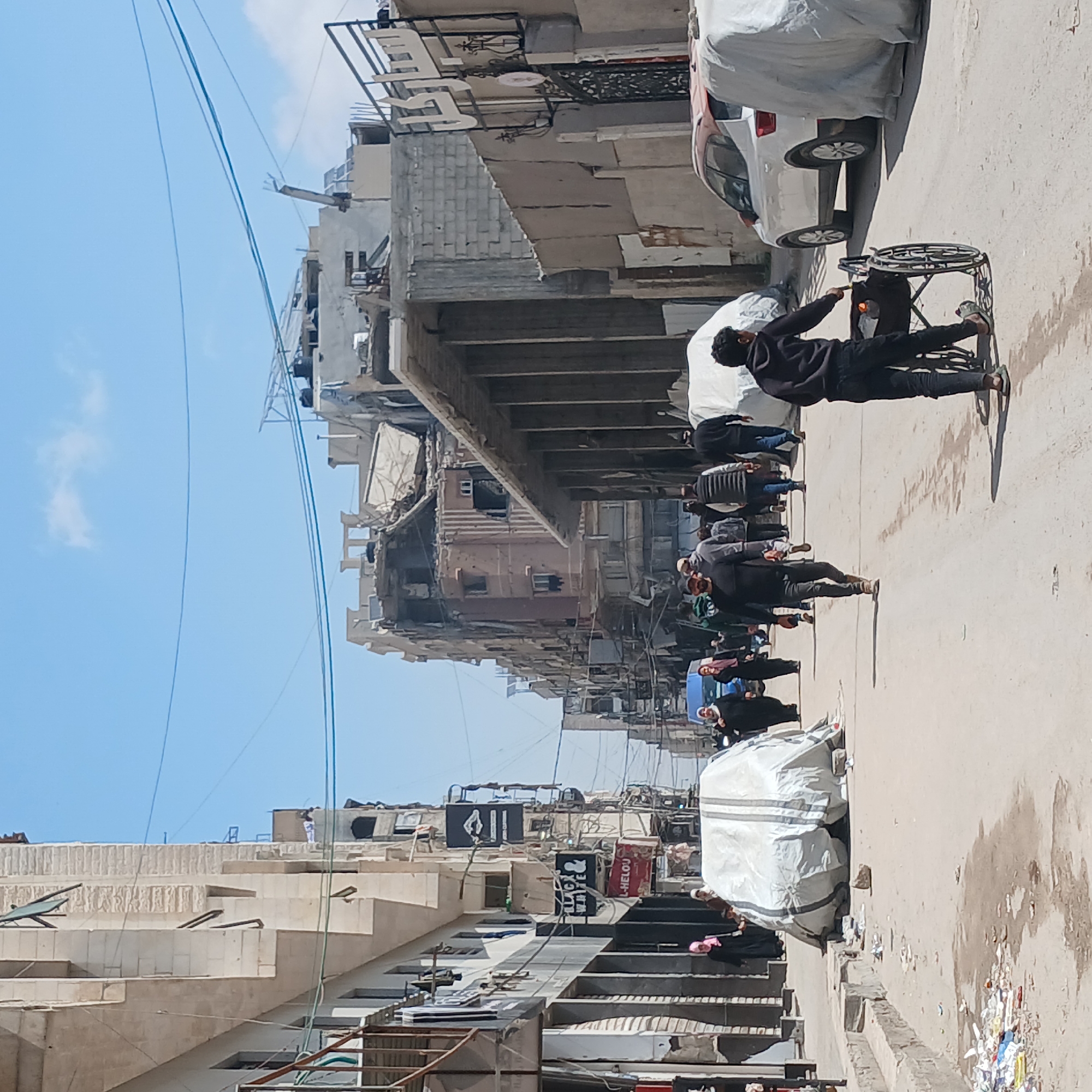 Gaza residents navigate damaged streets amid widespread building destruction