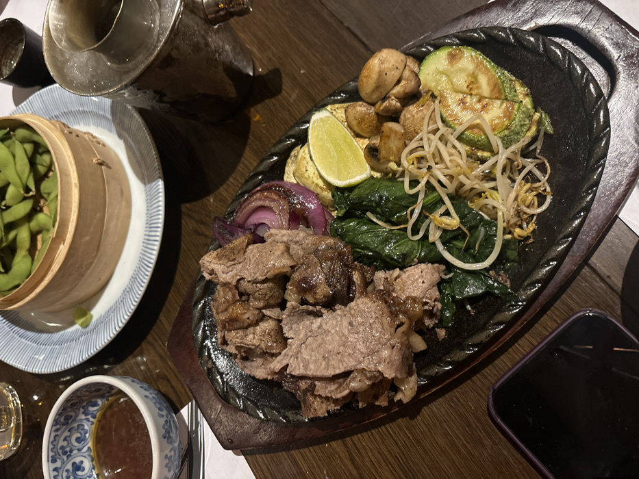Late-night Japanese dining experience documented in Mexico City