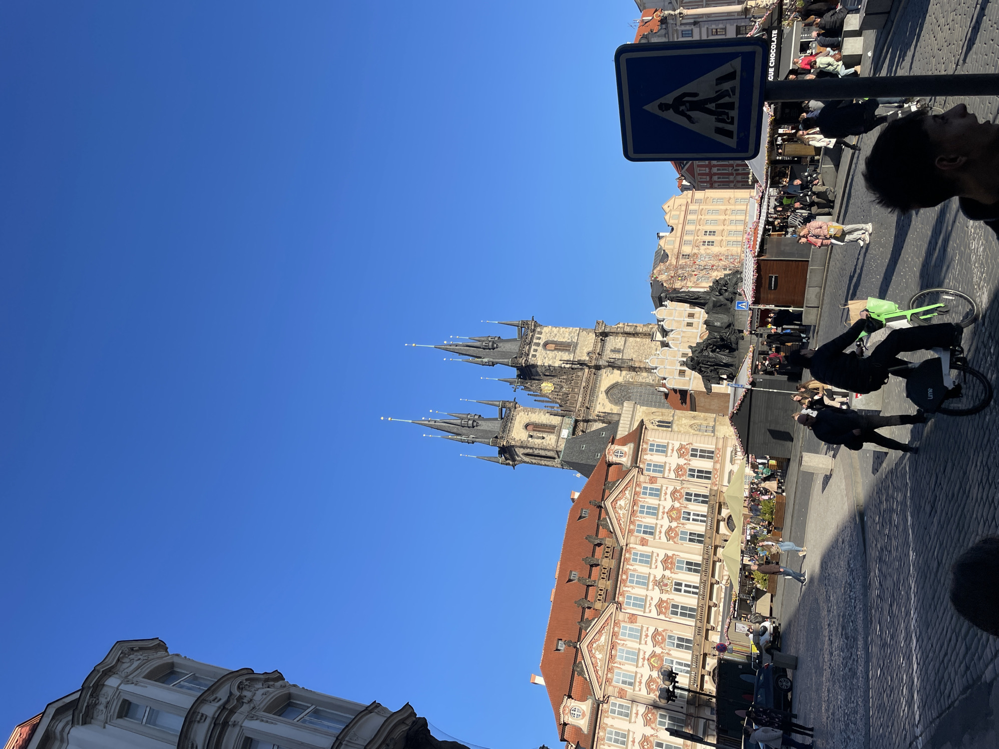 Clear skies over Prague's historic Týn Church captured