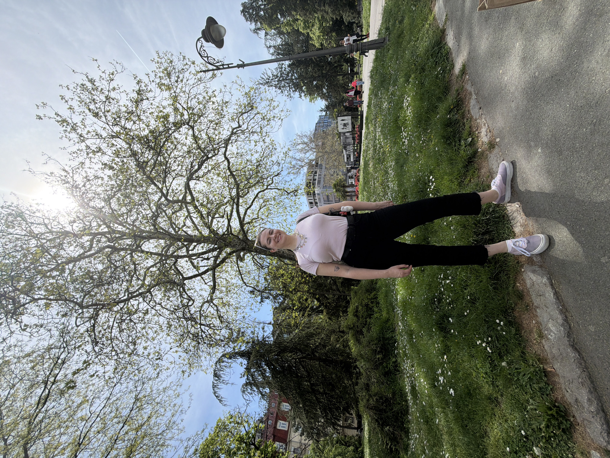 Spring morning documented in Belgrade park and cafe