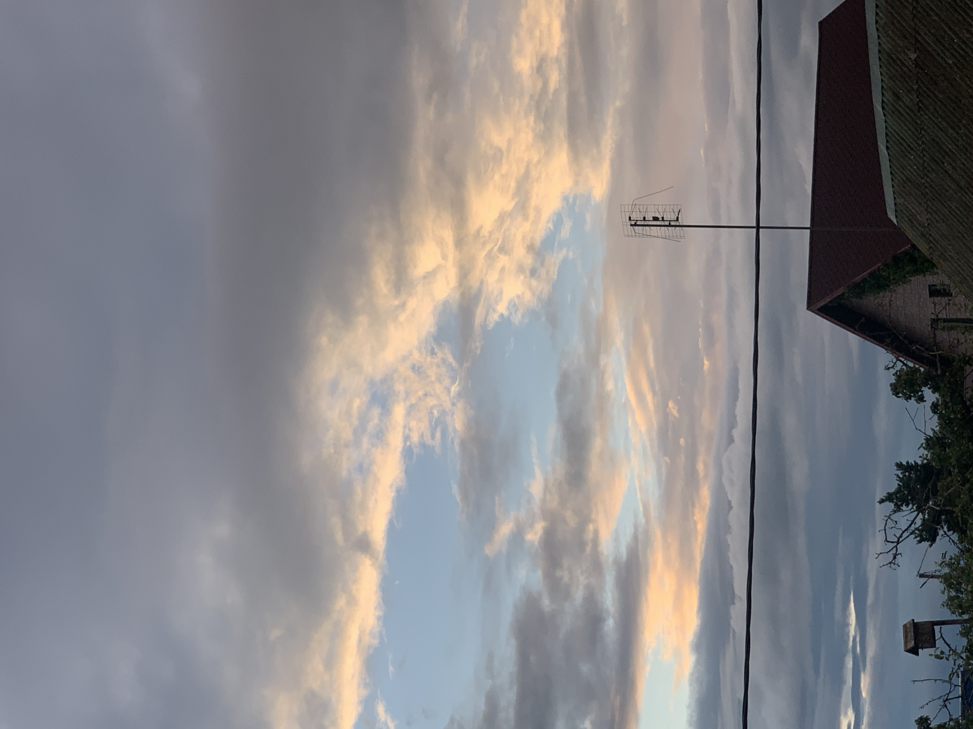 A quiet summer evening unfolding across Kapyĺ, Belarus