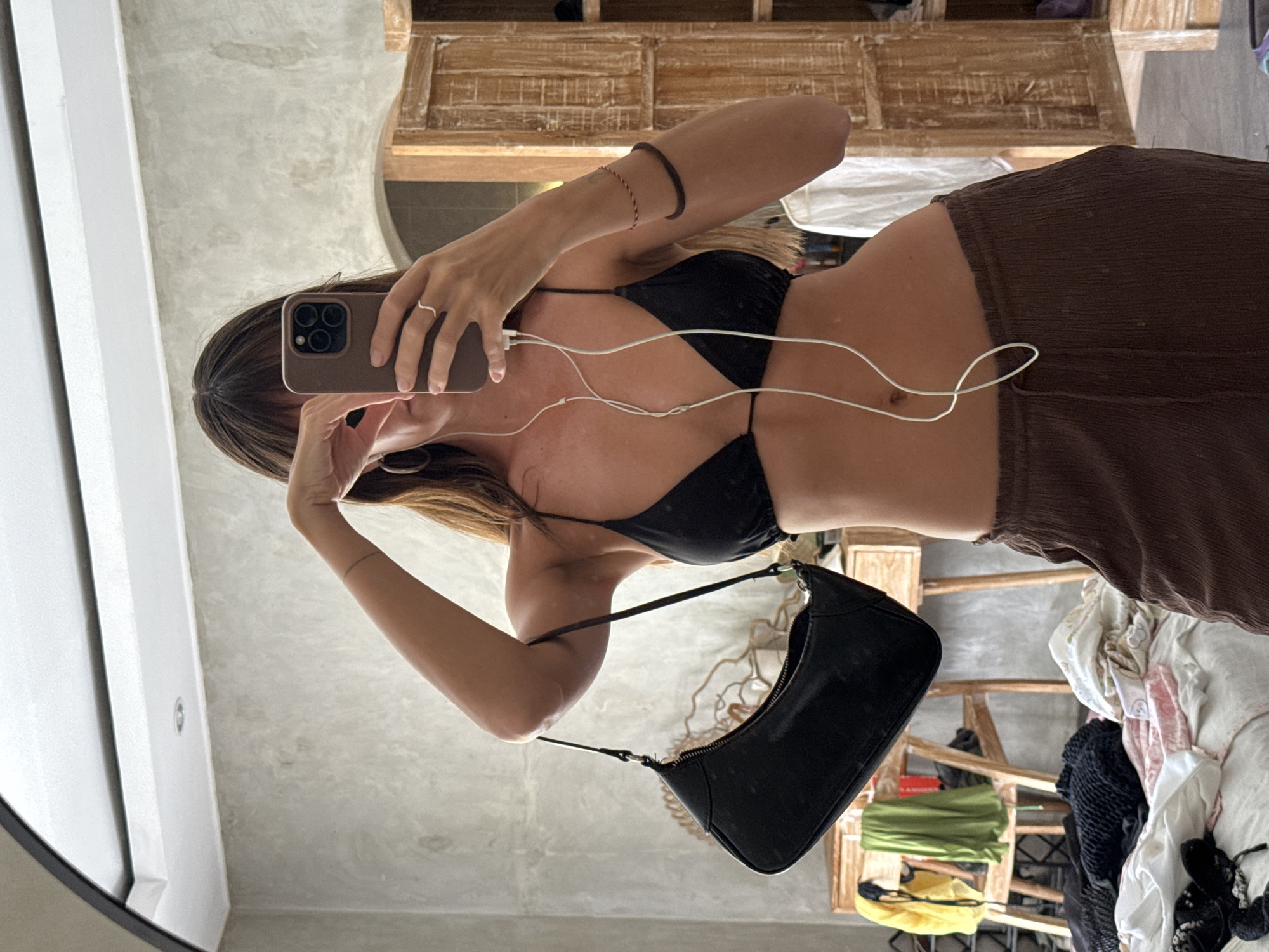 Mirror selfie in a North Kuta hotel room, Bali