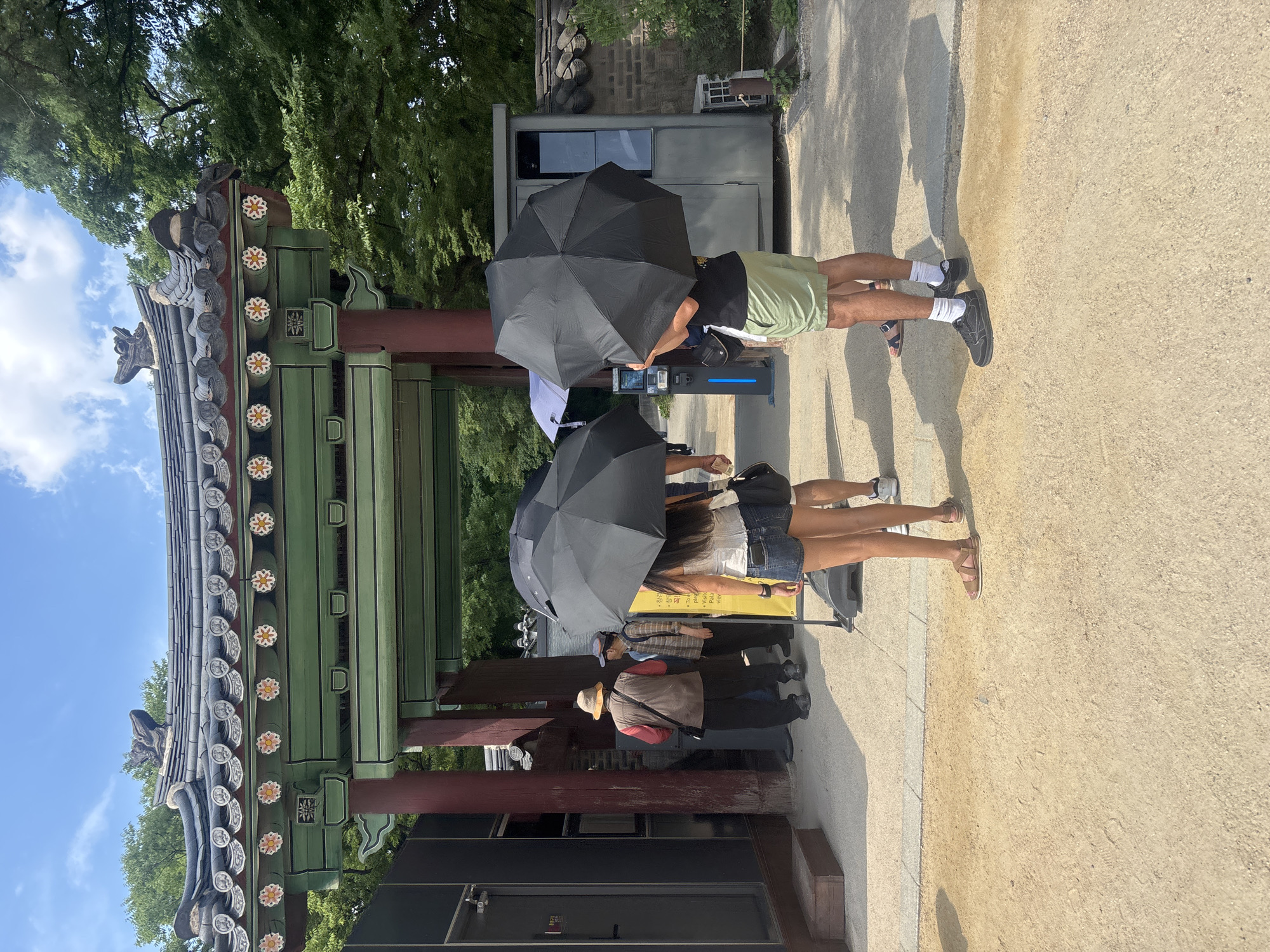 Morning at Seoul's palace grounds, hanbok and history