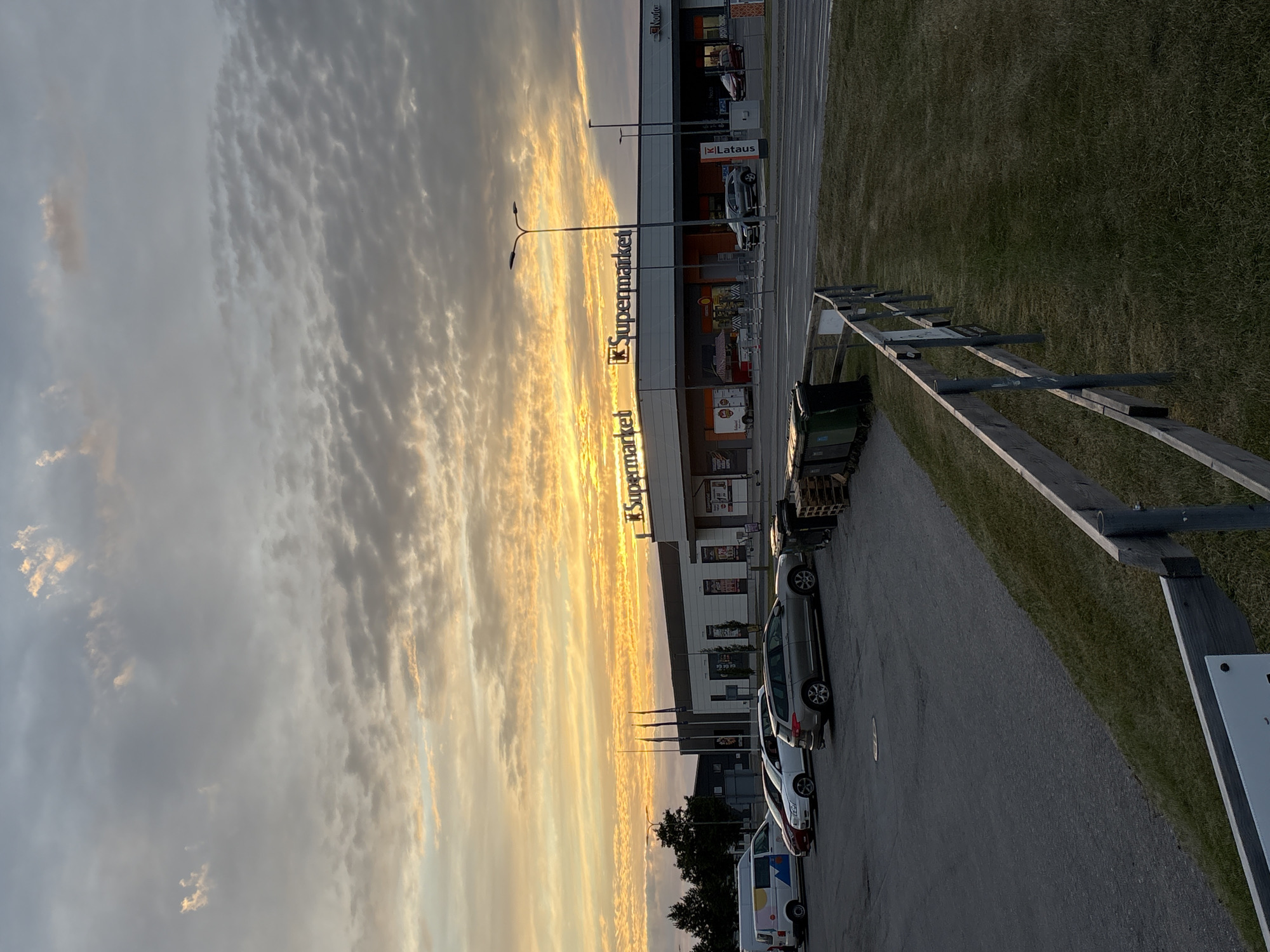 Evening stroll through Pori's streets and open spaces at sunset