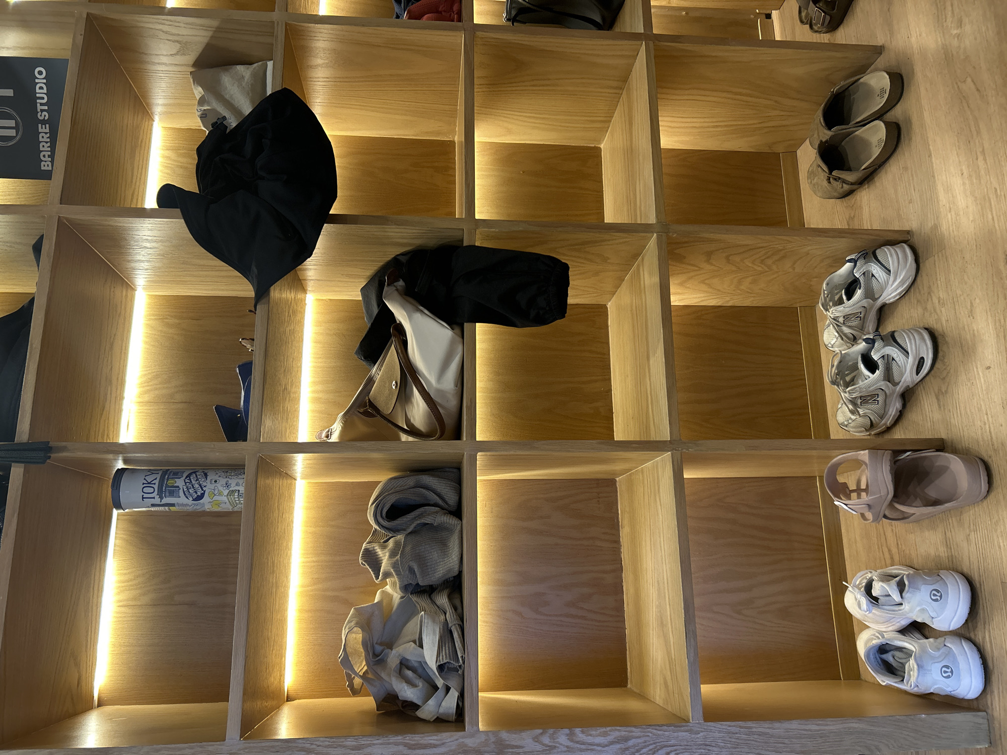 Barre studio interior scenes documented during afternoon session