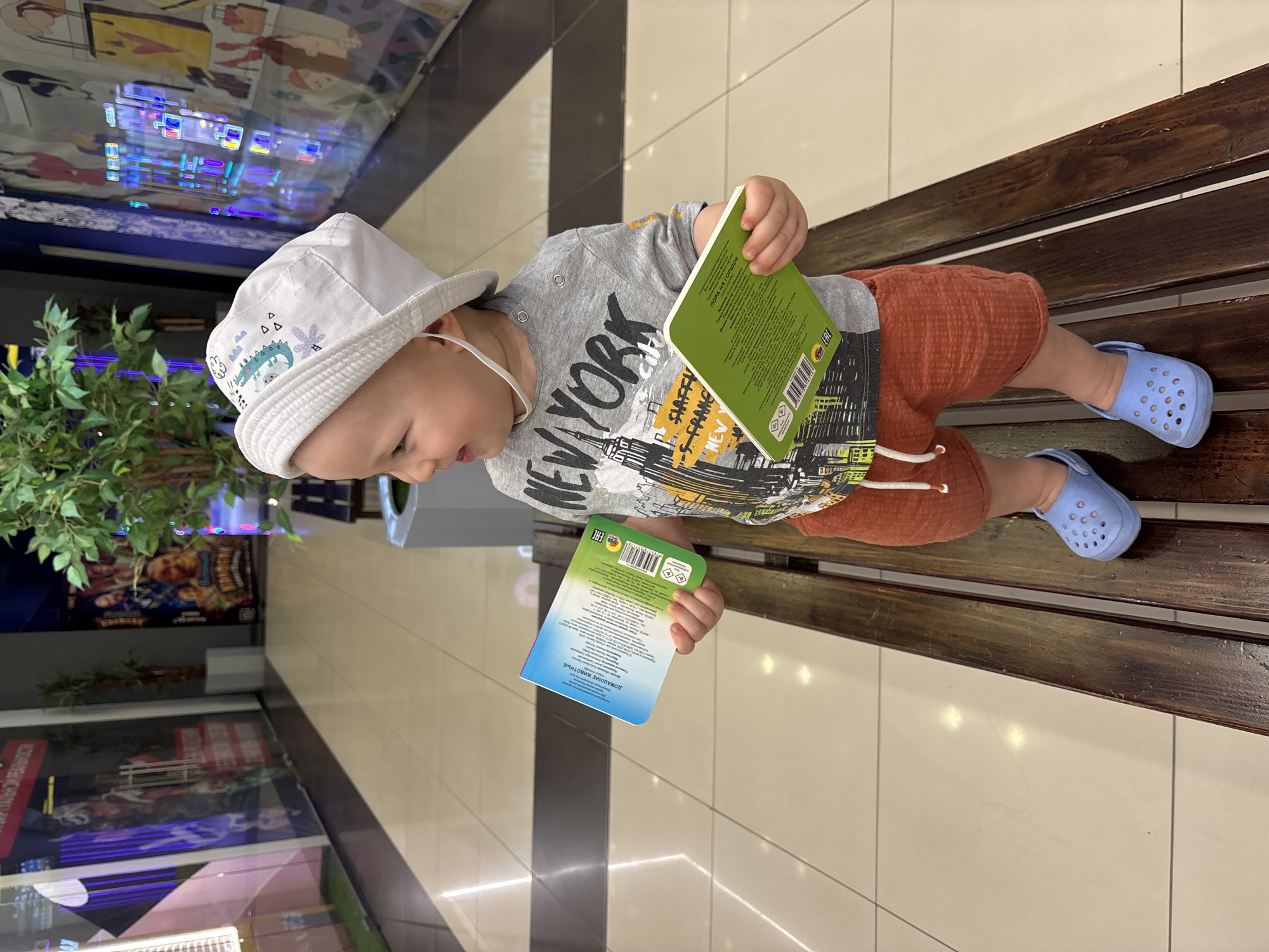 Arcade games and mall exploring in Naberezhnye Chelny