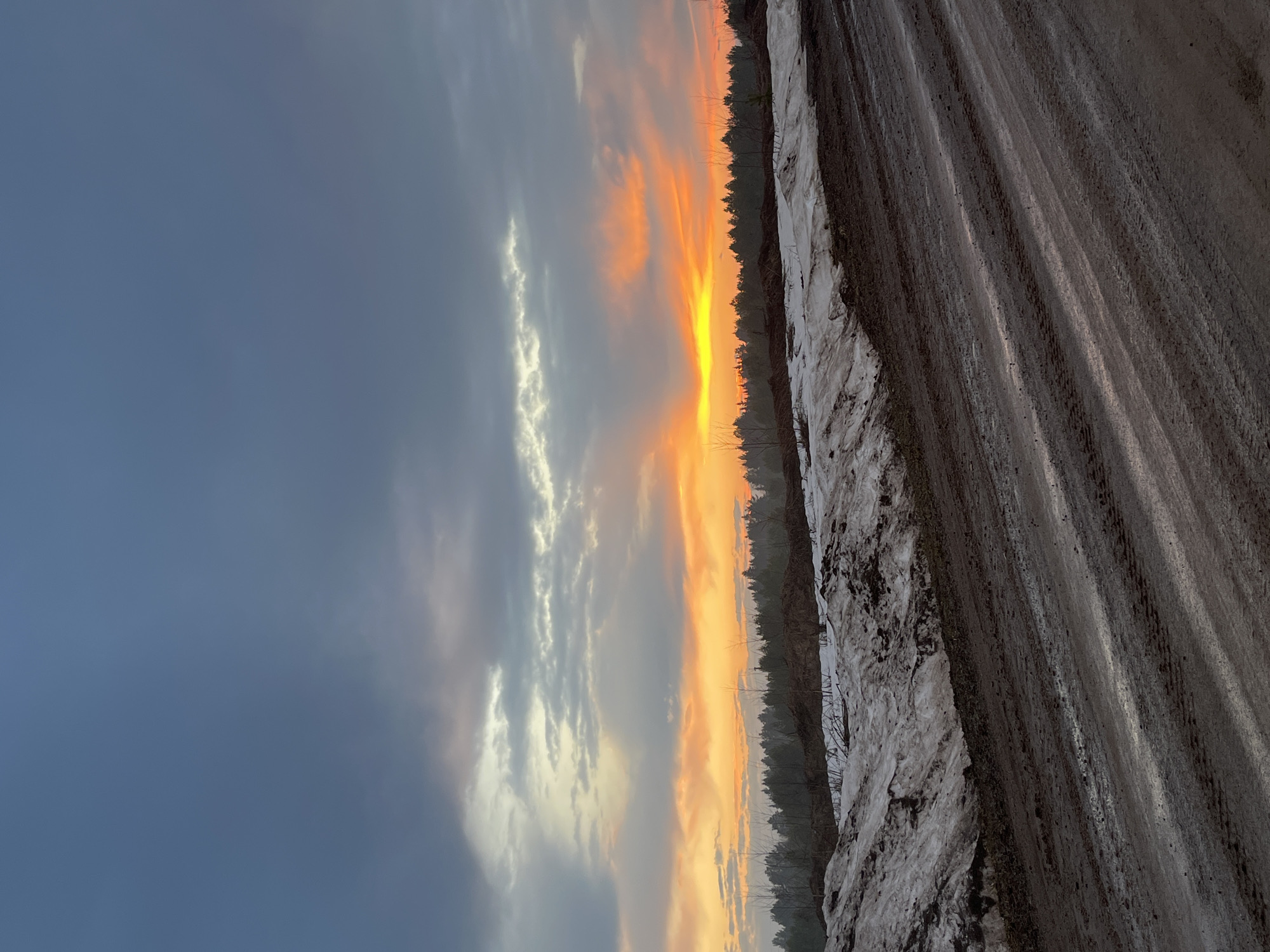 Sunrise or sunset observed near Kamennyi Kliuch, Russia
